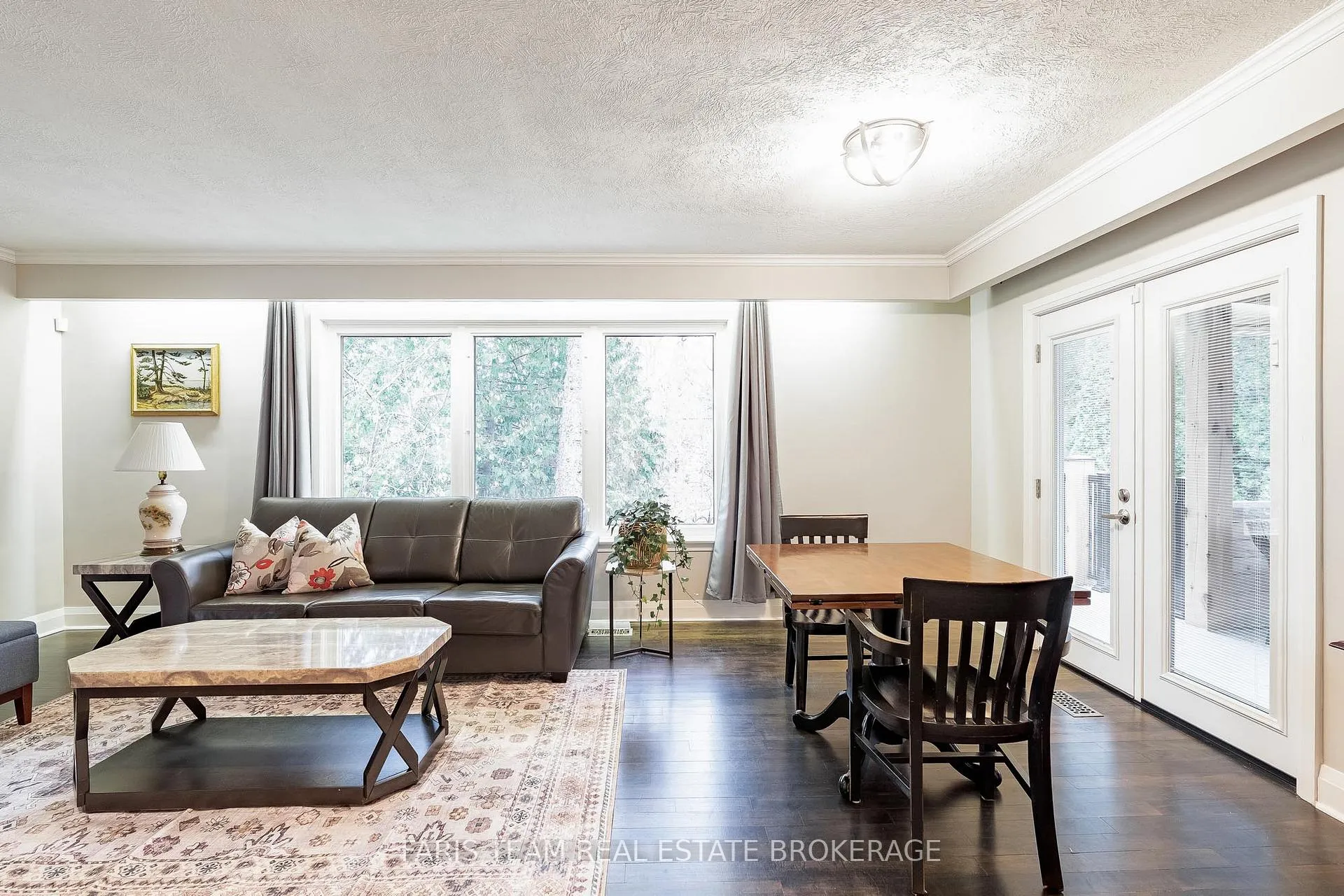 Photo 9 of 15 Davidson Street, Barrie, Wellington — HOMEH