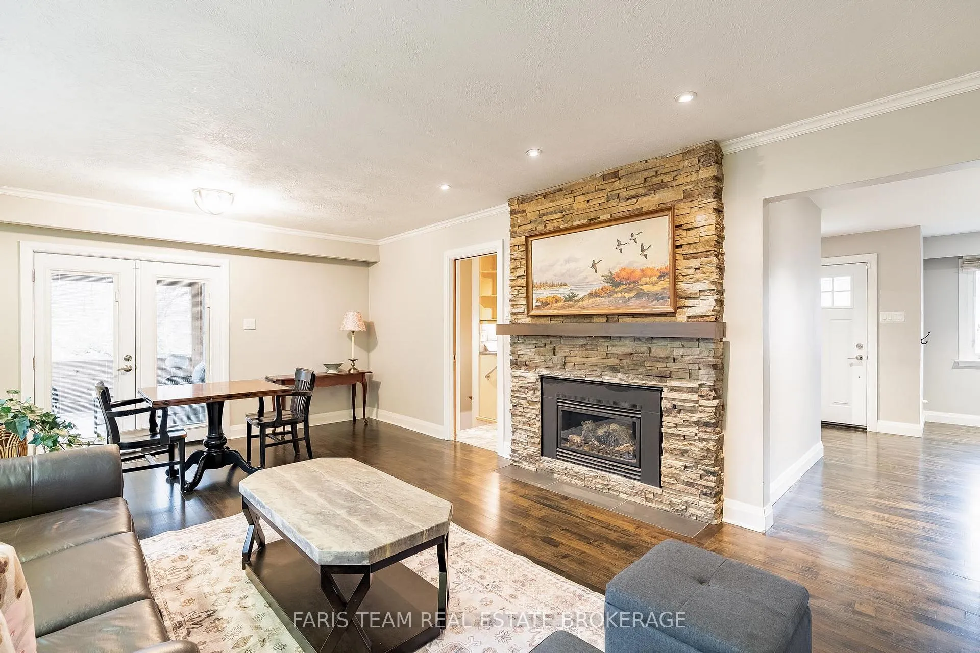 Photo 12 of 15 Davidson Street, Barrie, Wellington — HOMEH