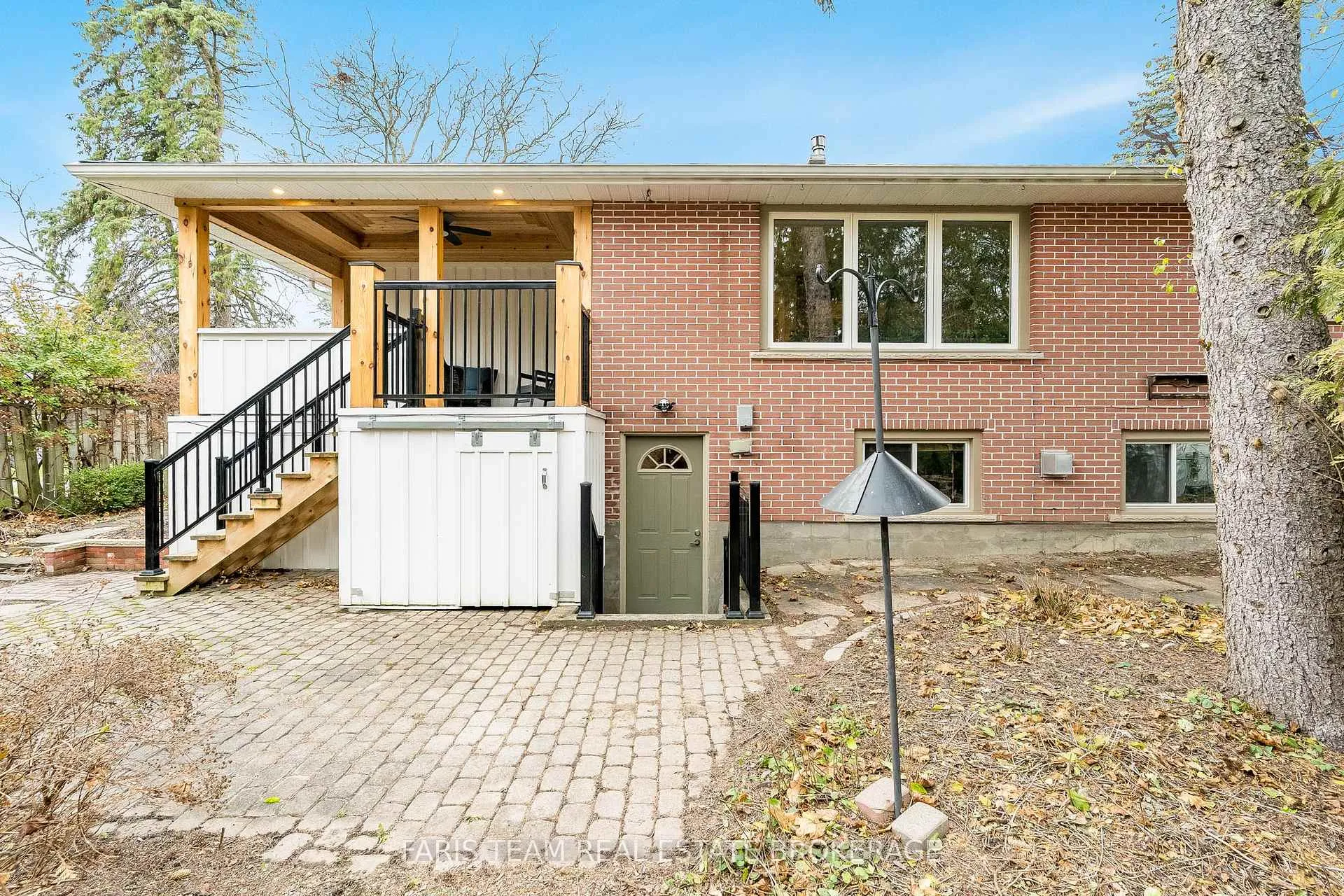 Photo 32 of 15 Davidson Street, Barrie, Wellington — HOMEH