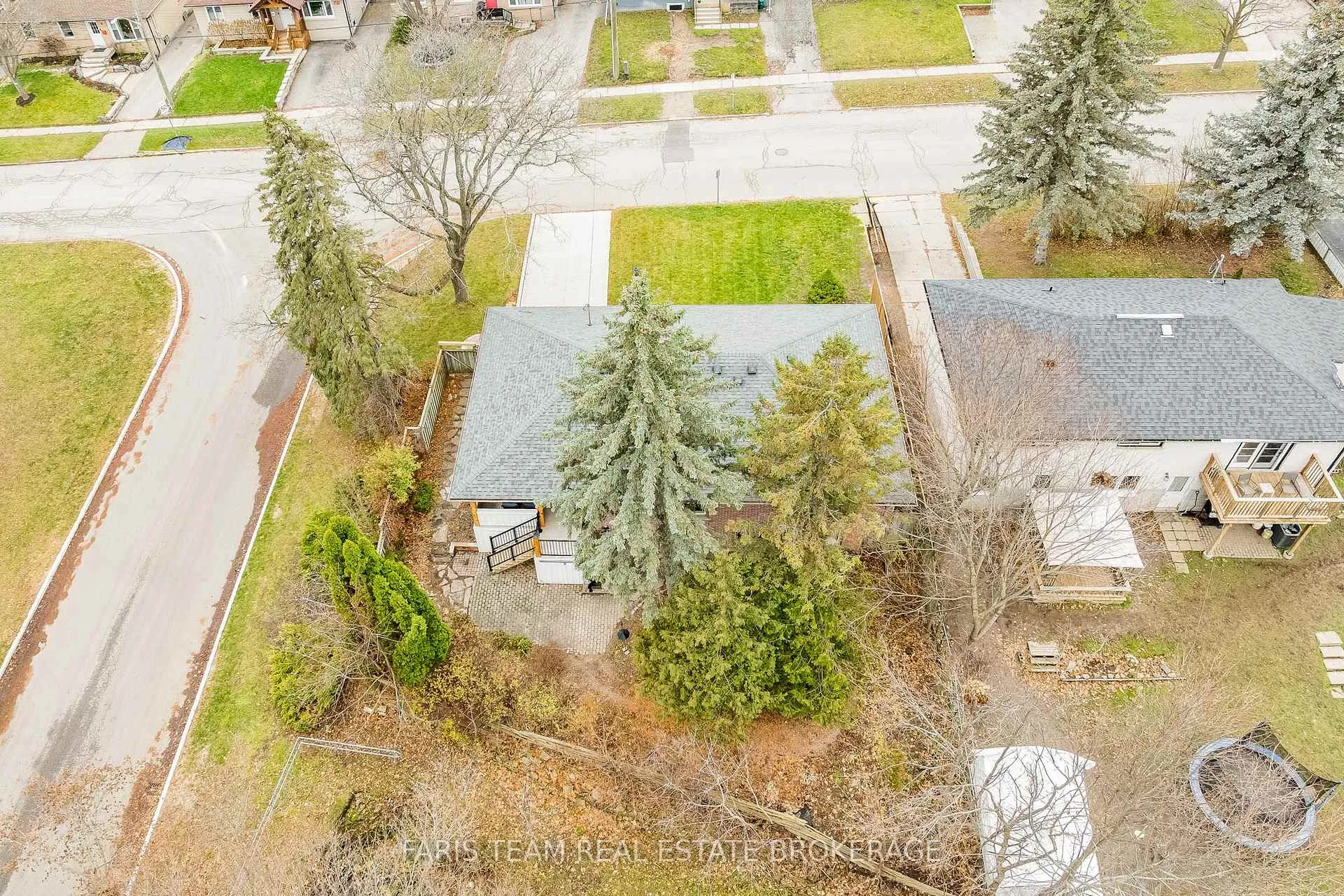 Photo 35 of 15 Davidson Street, Barrie, Wellington — HOMEH