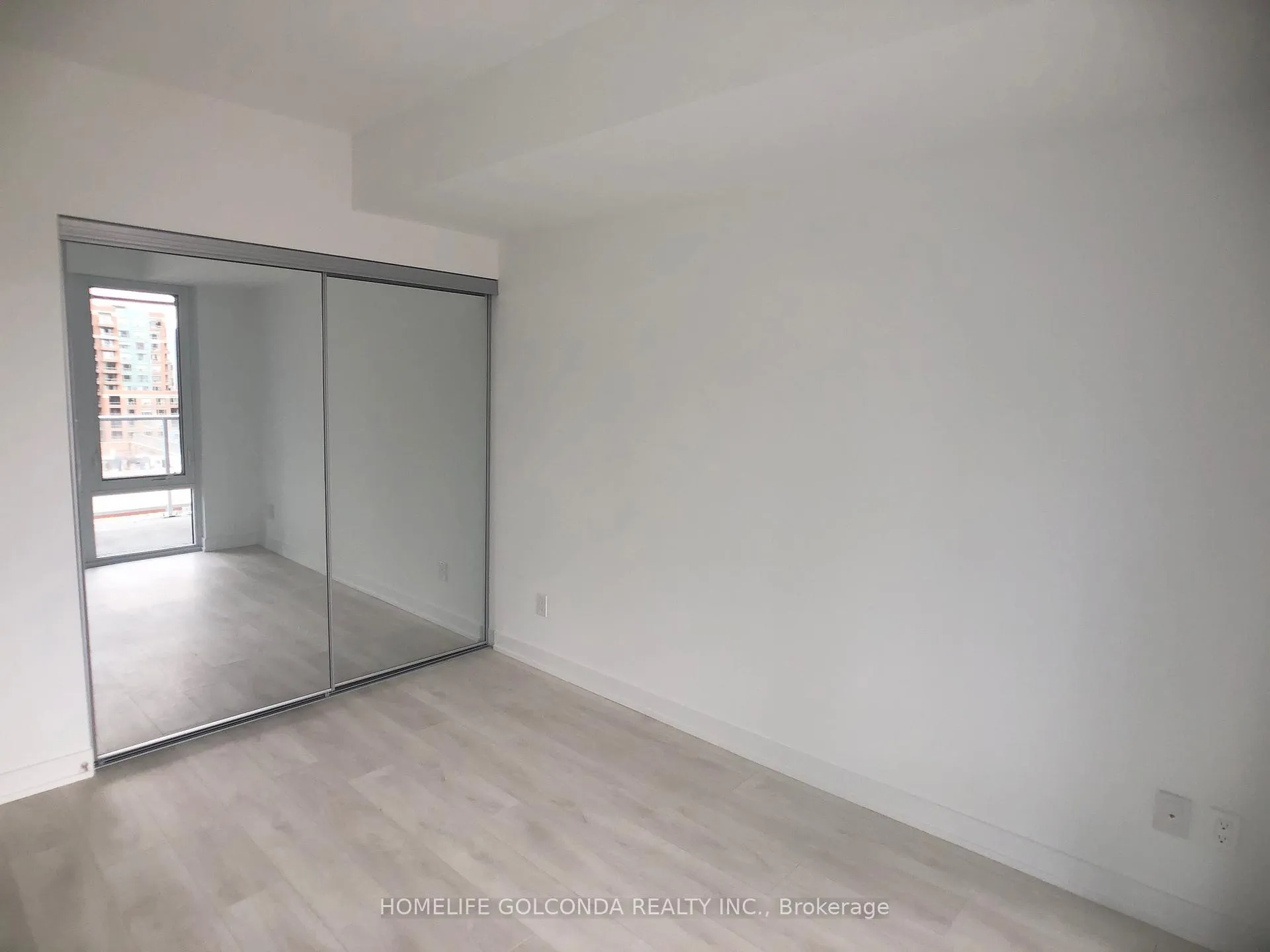 Photo 3 of Unit 908, 18 Maitland Terrace, Toronto, Church-Yonge Corridor — HOMEH