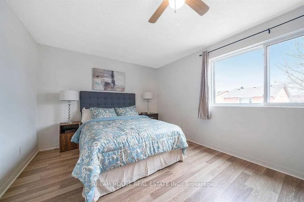 Photo 17 of 47 Rushmore Crescent, Brampton, Heart Lake East — HOMEH
