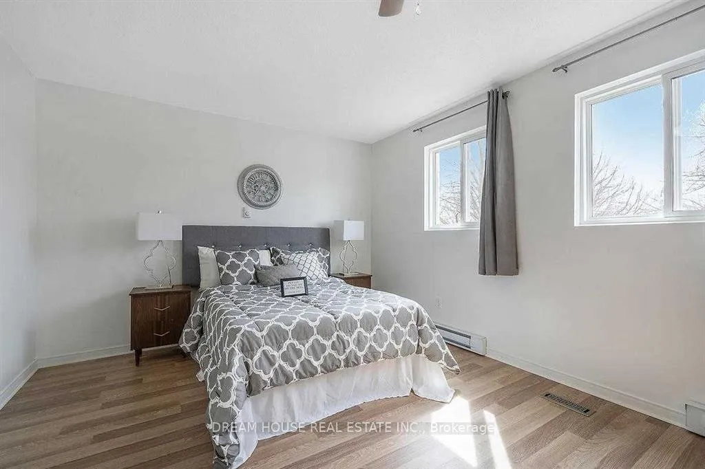 Photo 20 of 47 Rushmore Crescent, Brampton, Heart Lake East — HOMEH