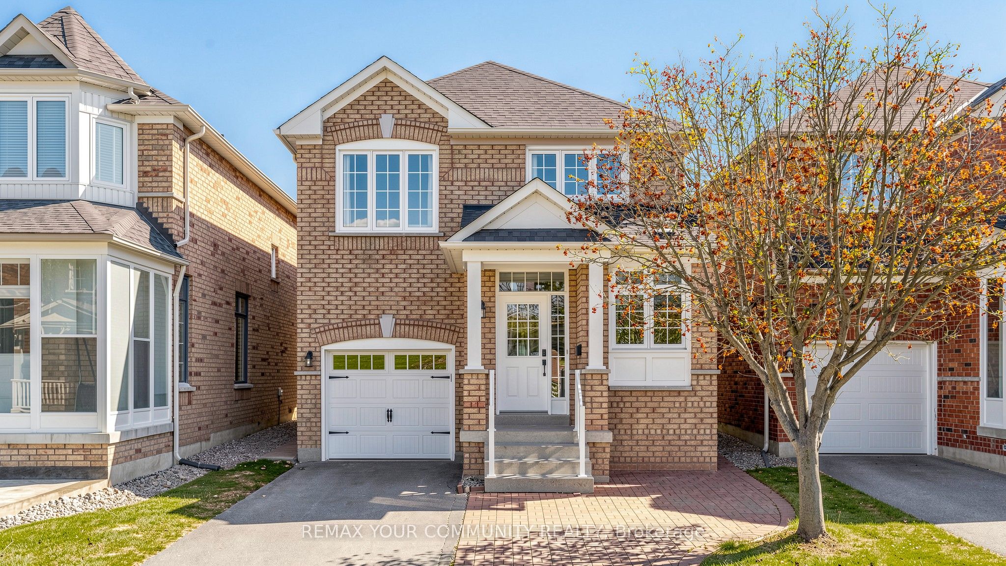Photo 1 of 15 Catherina Street, Markham, Berczy — HOMEH