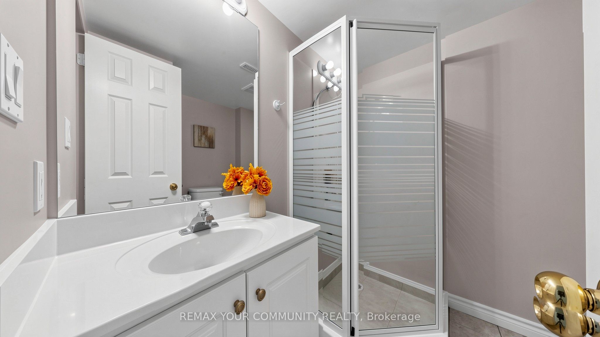 Photo 37 of 15 Catherina Street, Markham, Berczy — HOMEH
