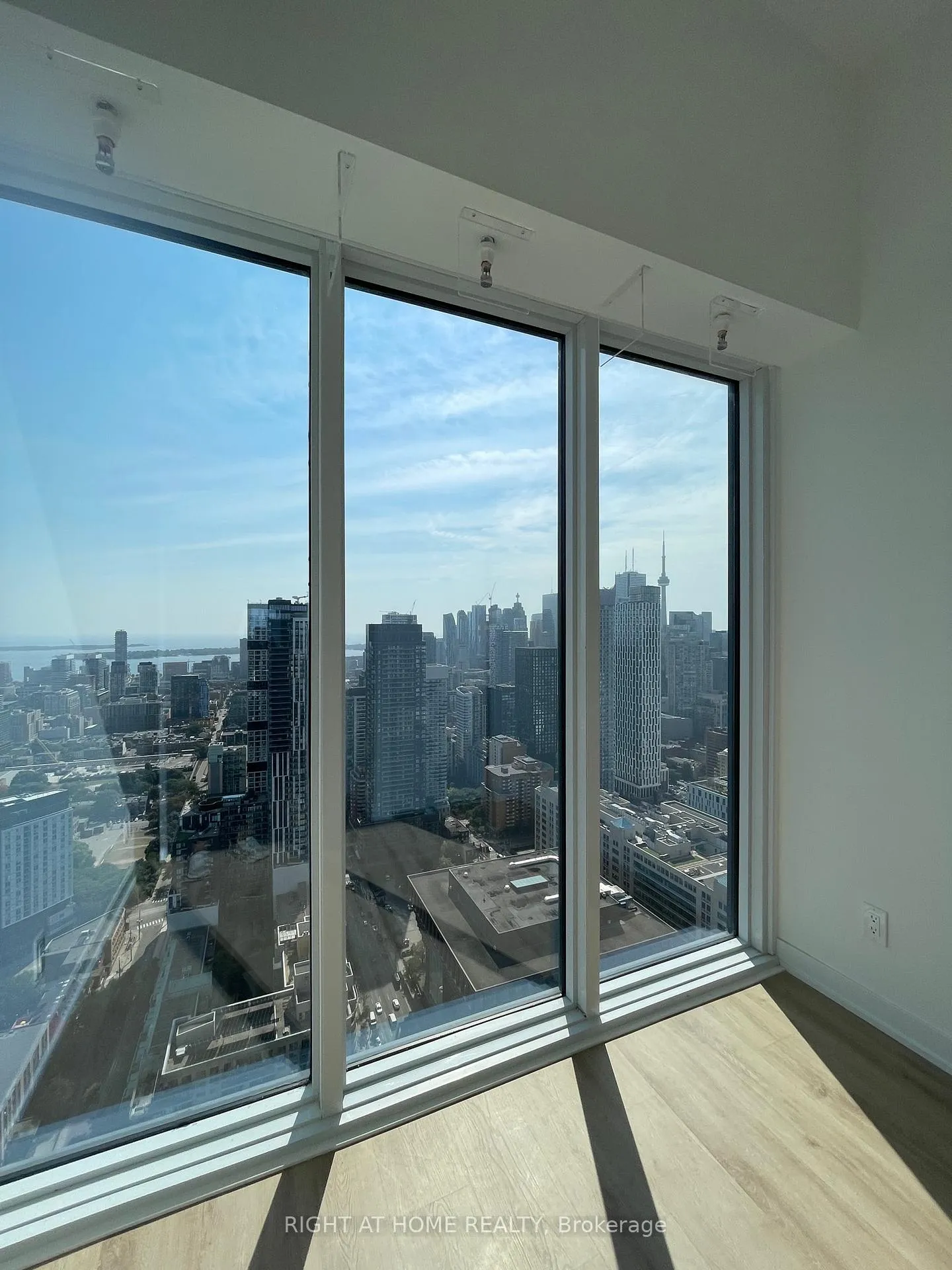 Photo 10 of Unit PH12, 319 Jarvis Street, Toronto, Moss Park — HOMEH
