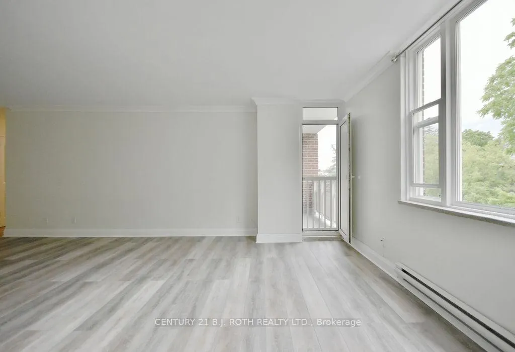 Photo 6 of Unit 41, 2 Grove Street E, Barrie, Wellington — HOMEH