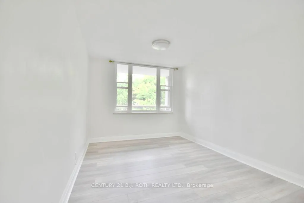 Photo 11 of Unit 41, 2 Grove Street E, Barrie, Wellington — HOMEH