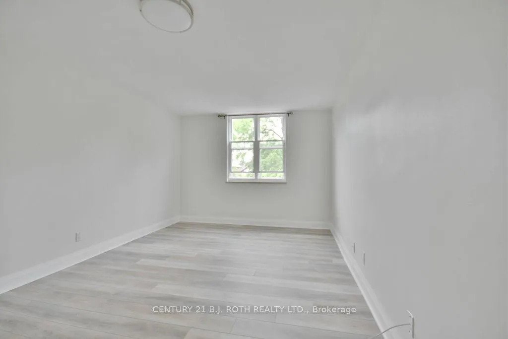 Photo 13 of Unit 41, 2 Grove Street E, Barrie, Wellington — HOMEH