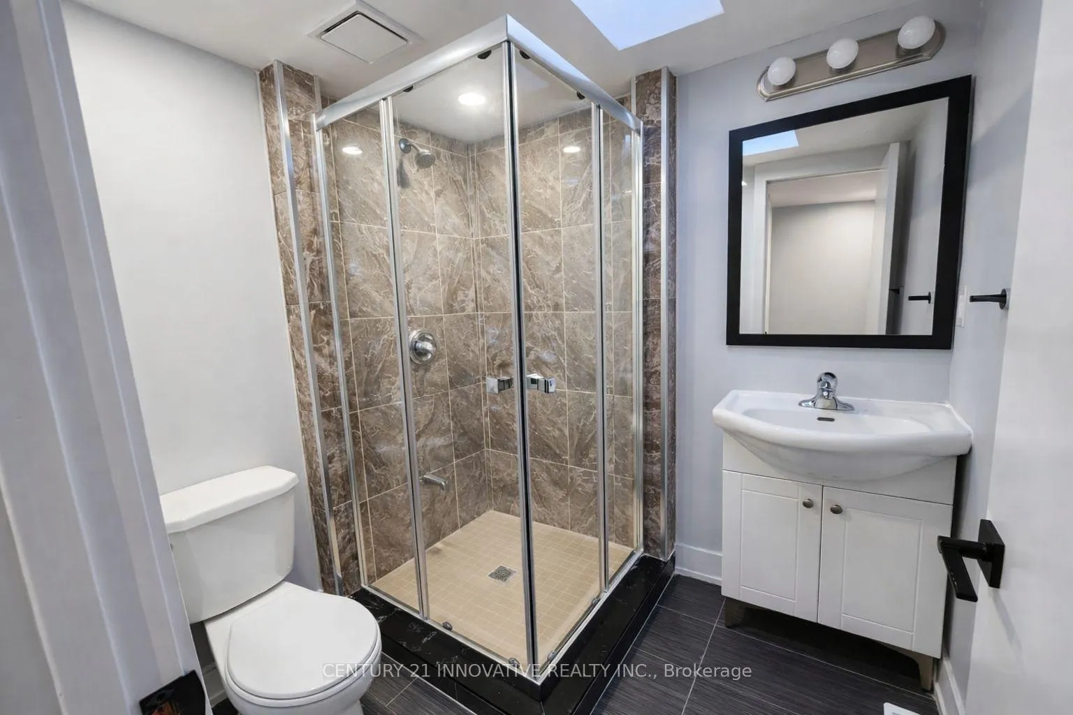 Photo 18 of 3325 Ellesmere Road, Scarborough, Highland Creek — HOMEH