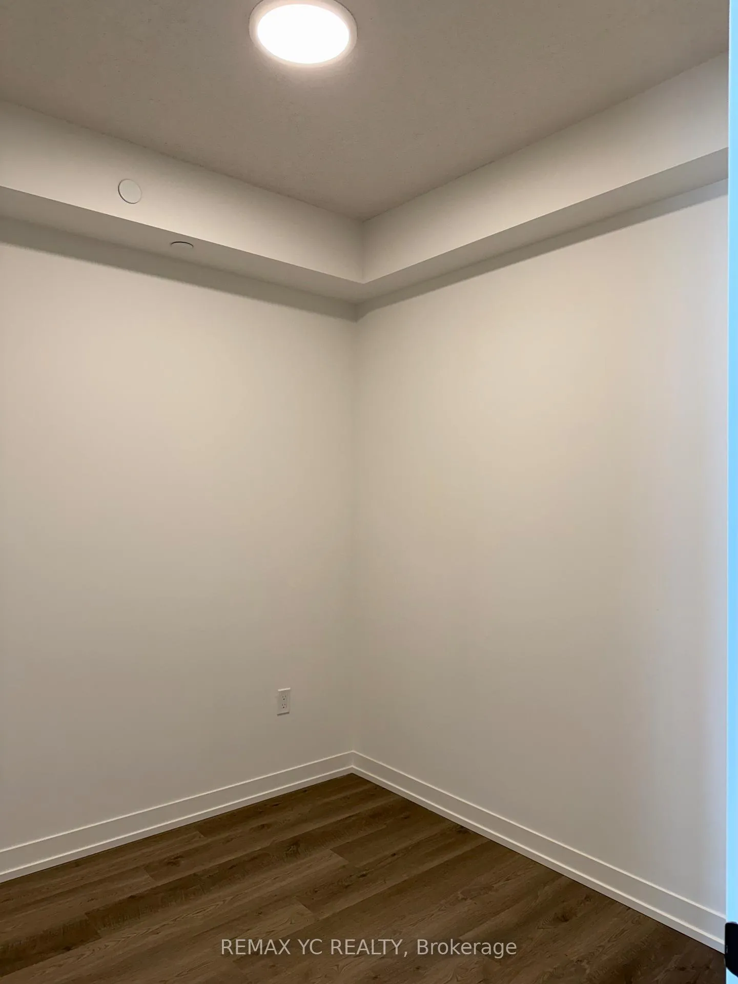 Photo 15 of Unit 4311, 8 Interchange Way, Vaughan, Vaughan Corporate Centre — HOMEH