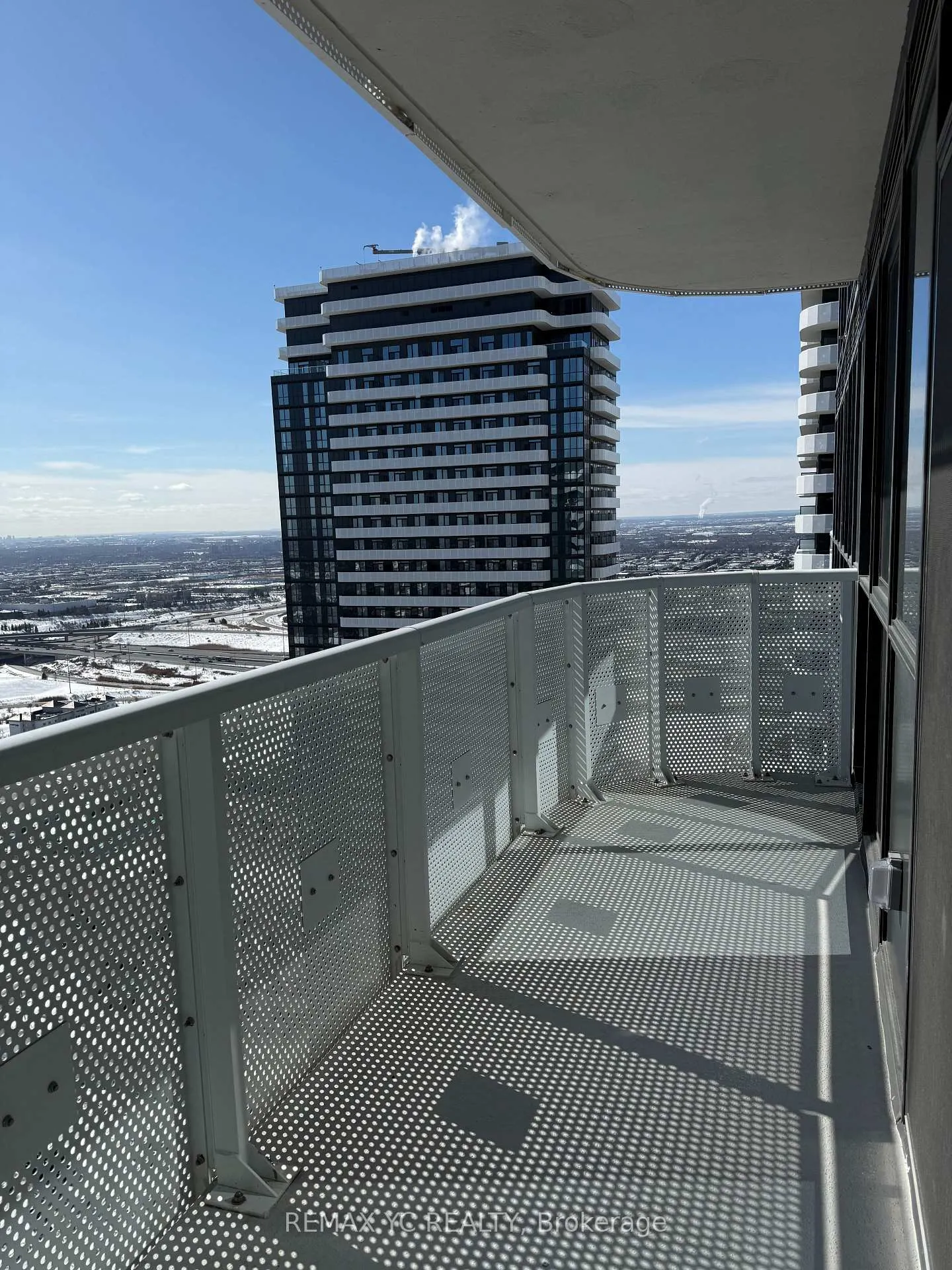 Photo 19 of Unit 4311, 8 Interchange Way, Vaughan, Vaughan Corporate Centre — HOMEH