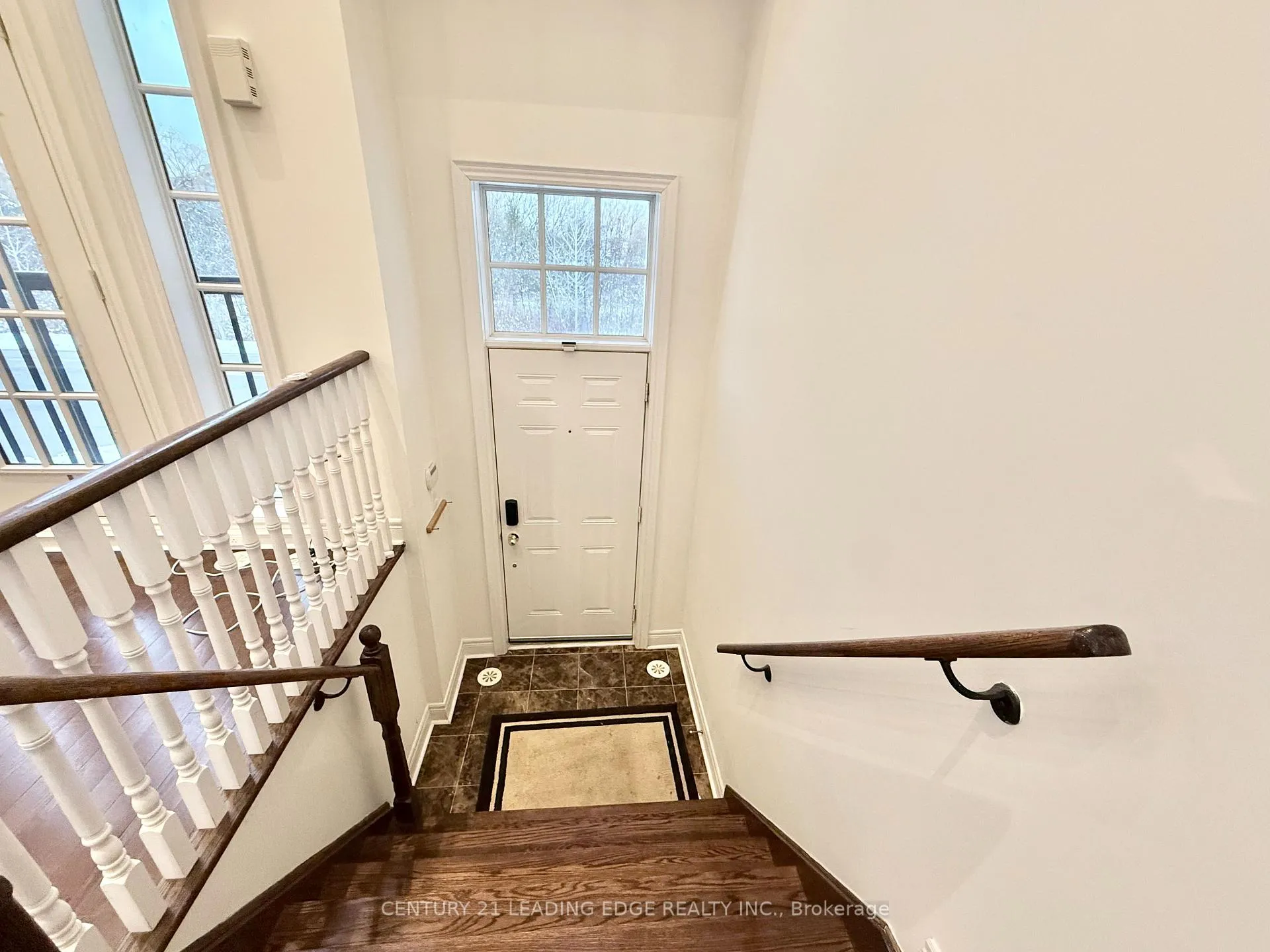 Photo 4 of 87 Rouge Valley Drive W, Markham, Unionville — HOMEH