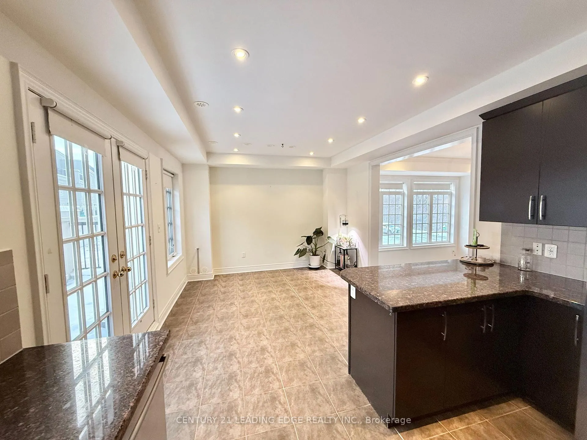 Photo 9 of 87 Rouge Valley Drive W, Markham, Unionville — HOMEH