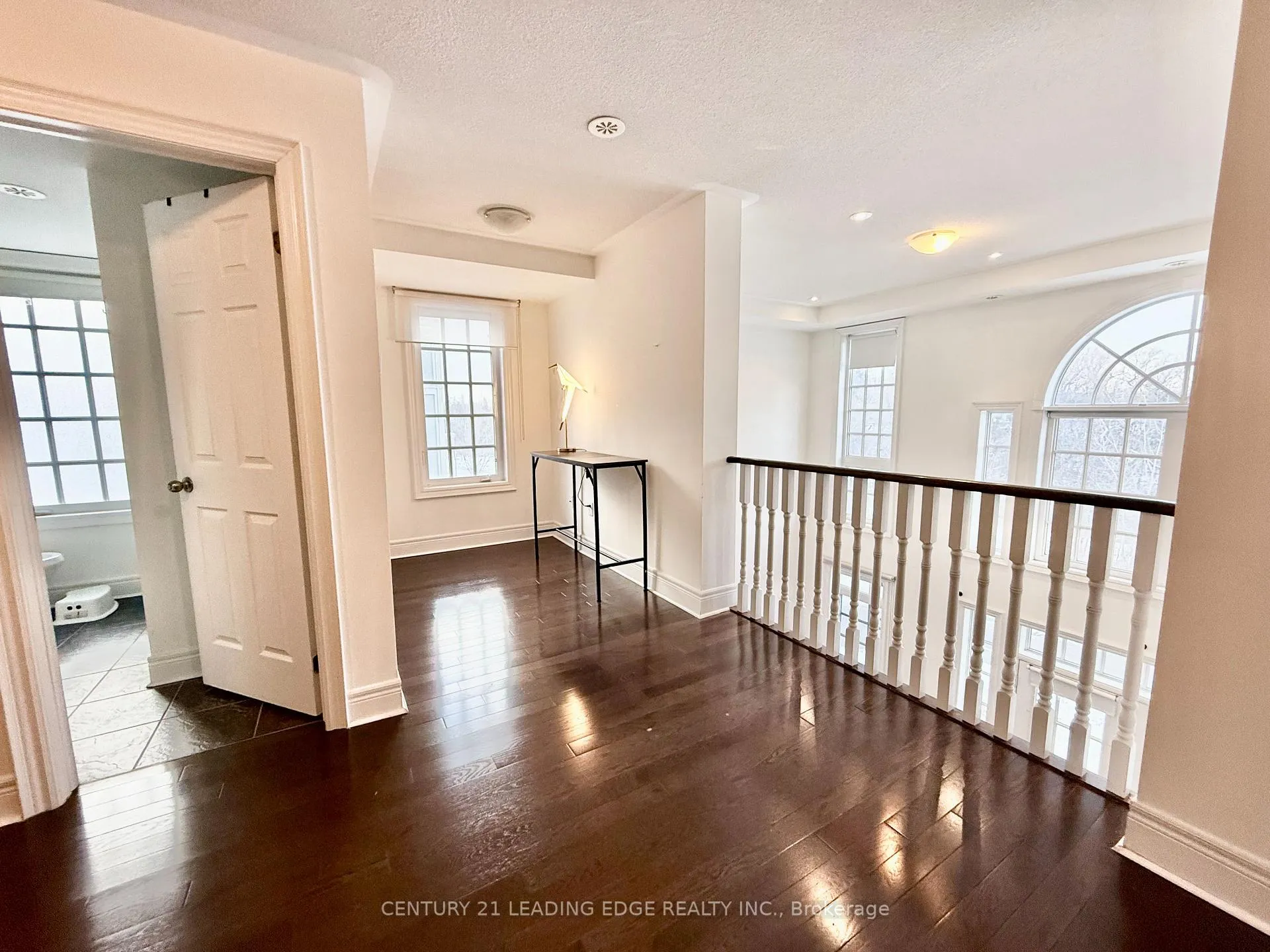 Photo 10 of 87 Rouge Valley Drive W, Markham, Unionville — HOMEH