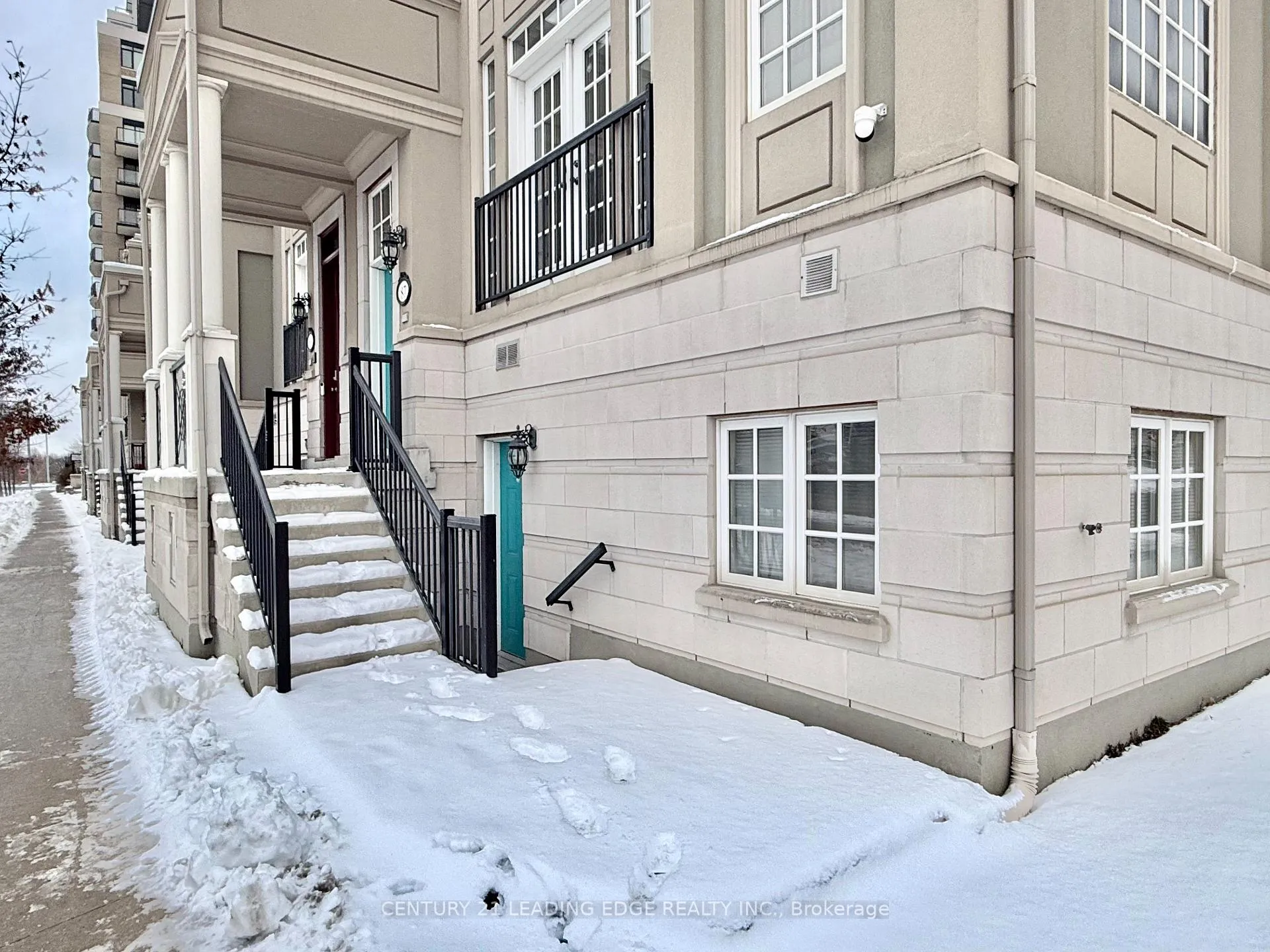 Photo 24 of 87 Rouge Valley Drive W, Markham, Unionville — HOMEH