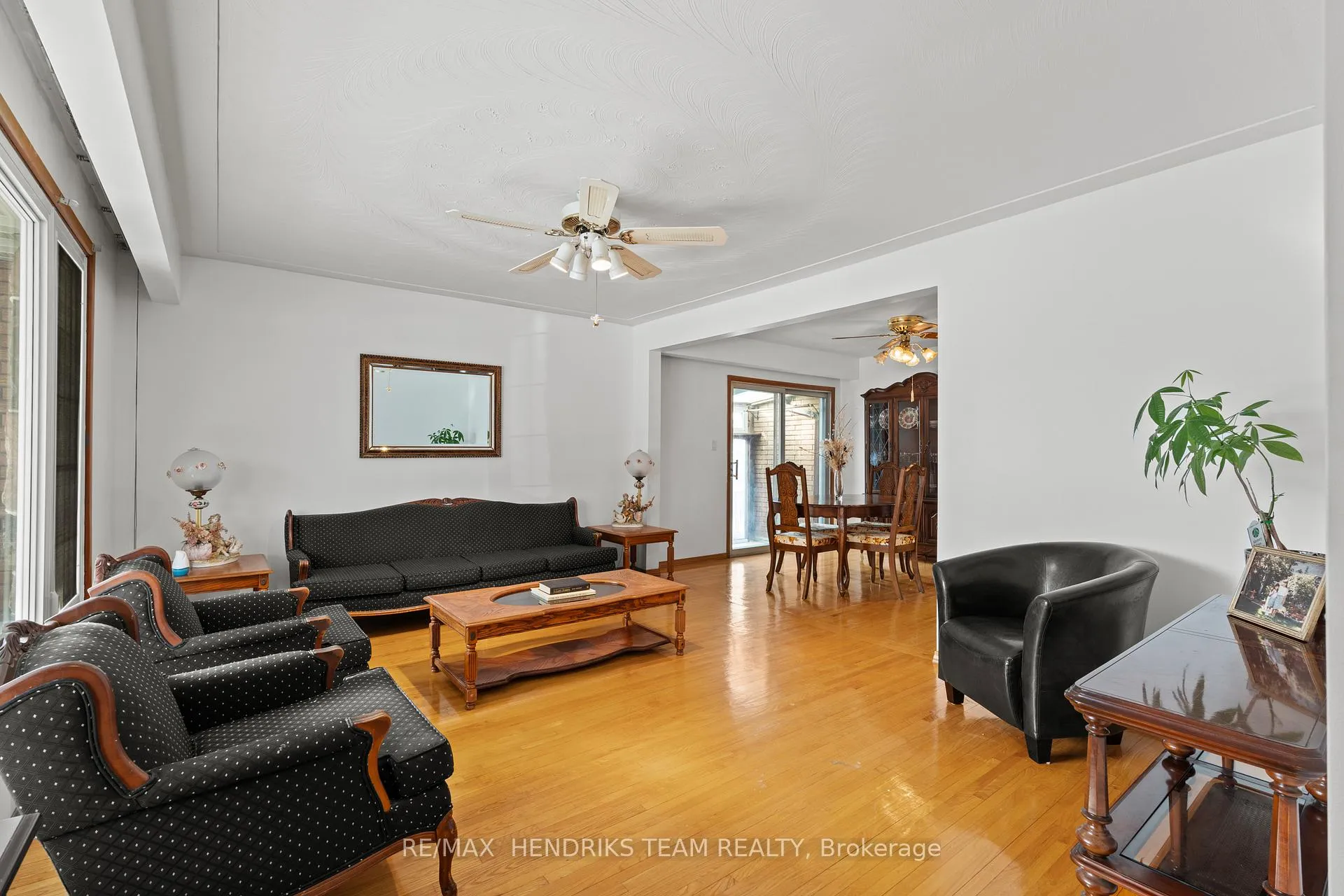 Photo 5 of 94 Victor Boulevard, Hamilton, Greeningdon — HOMEH