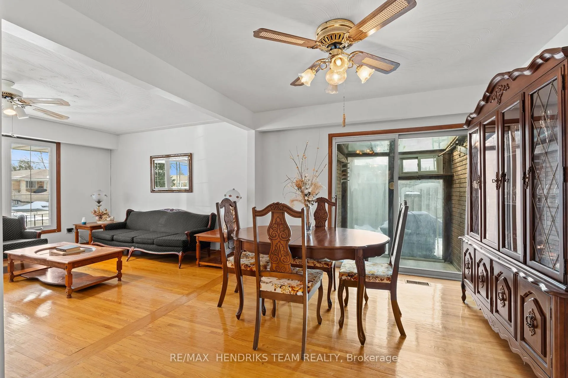 Photo 10 of 94 Victor Boulevard, Hamilton, Greeningdon — HOMEH