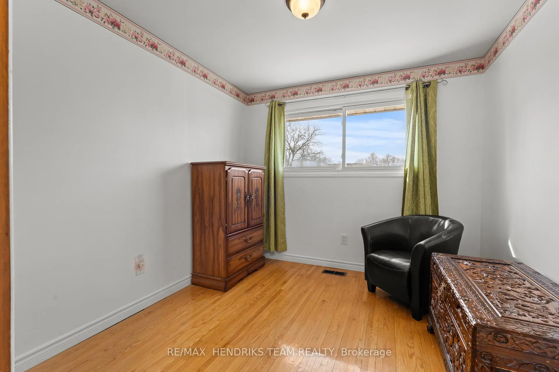 Photo 16 of 94 Victor Boulevard, Hamilton, Greeningdon — HOMEH