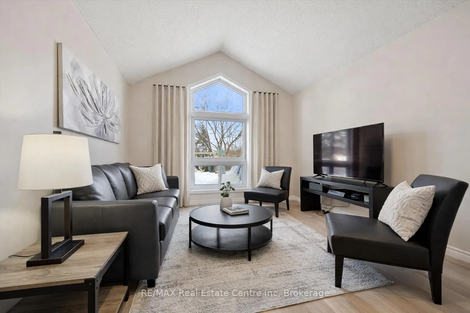 Photo 1 of 42 Tara Crescent, Kitchener — HOMEH