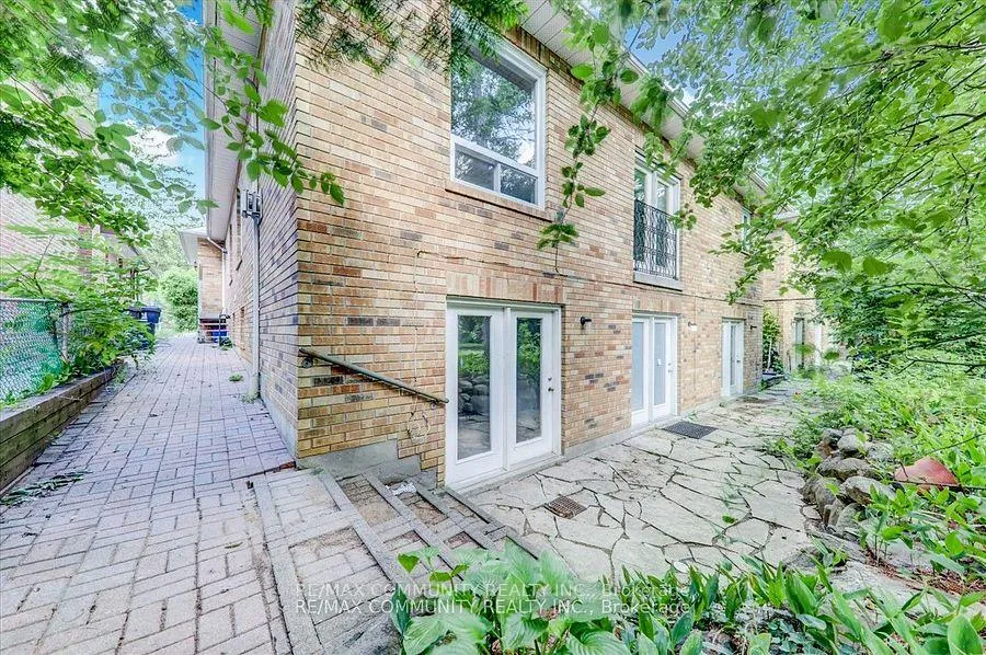Photo 3 of Unit Unit 1, 27 Conlins Road, Scarborough, Highland Creek — HOMEH