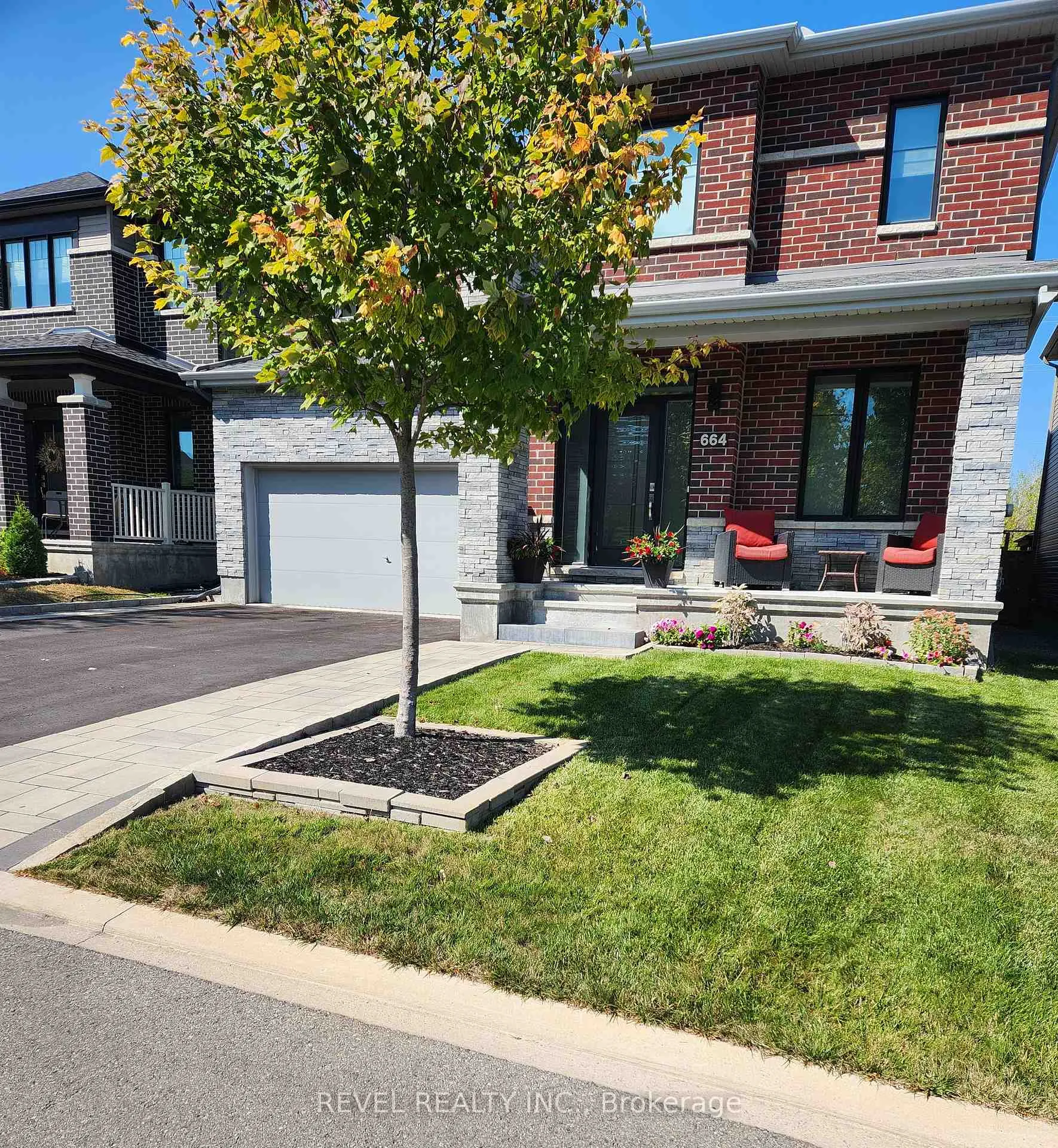Photo 2 of 664 Eagle Crest Heights, Ottawa, Stittsville (North) — HOMEH