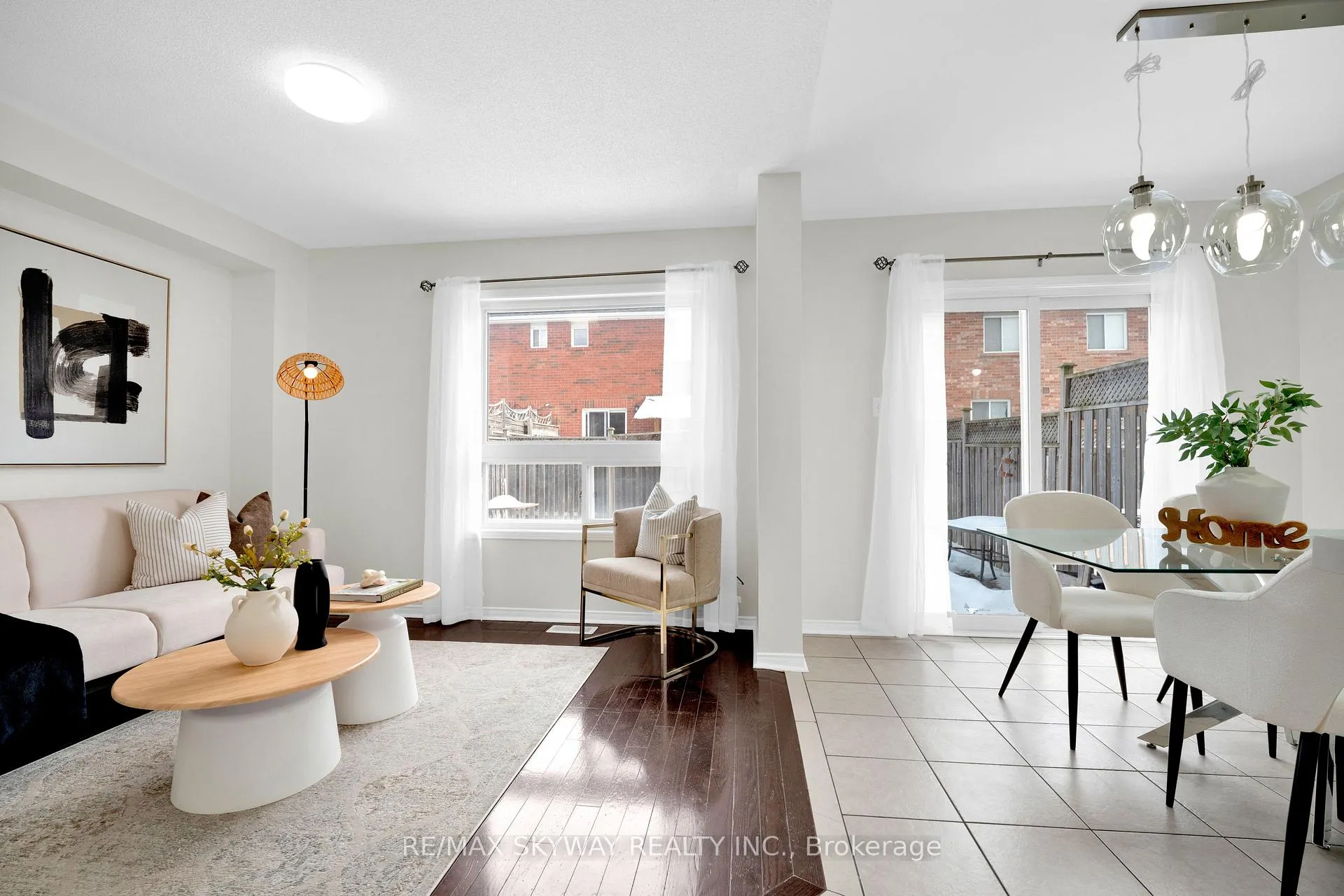 Photo 10 of 108 Bushmill Circle, Brampton, Fletcher's Meadow — HOMEH