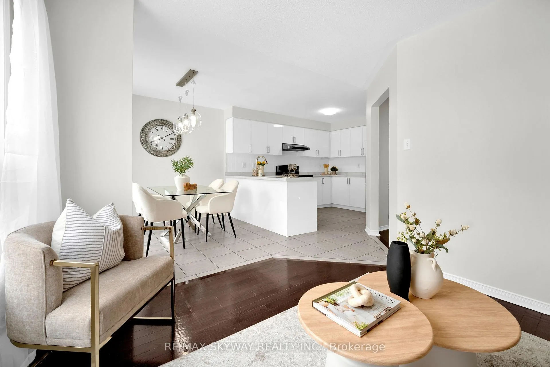 Photo 12 of 108 Bushmill Circle, Brampton, Fletcher's Meadow — HOMEH