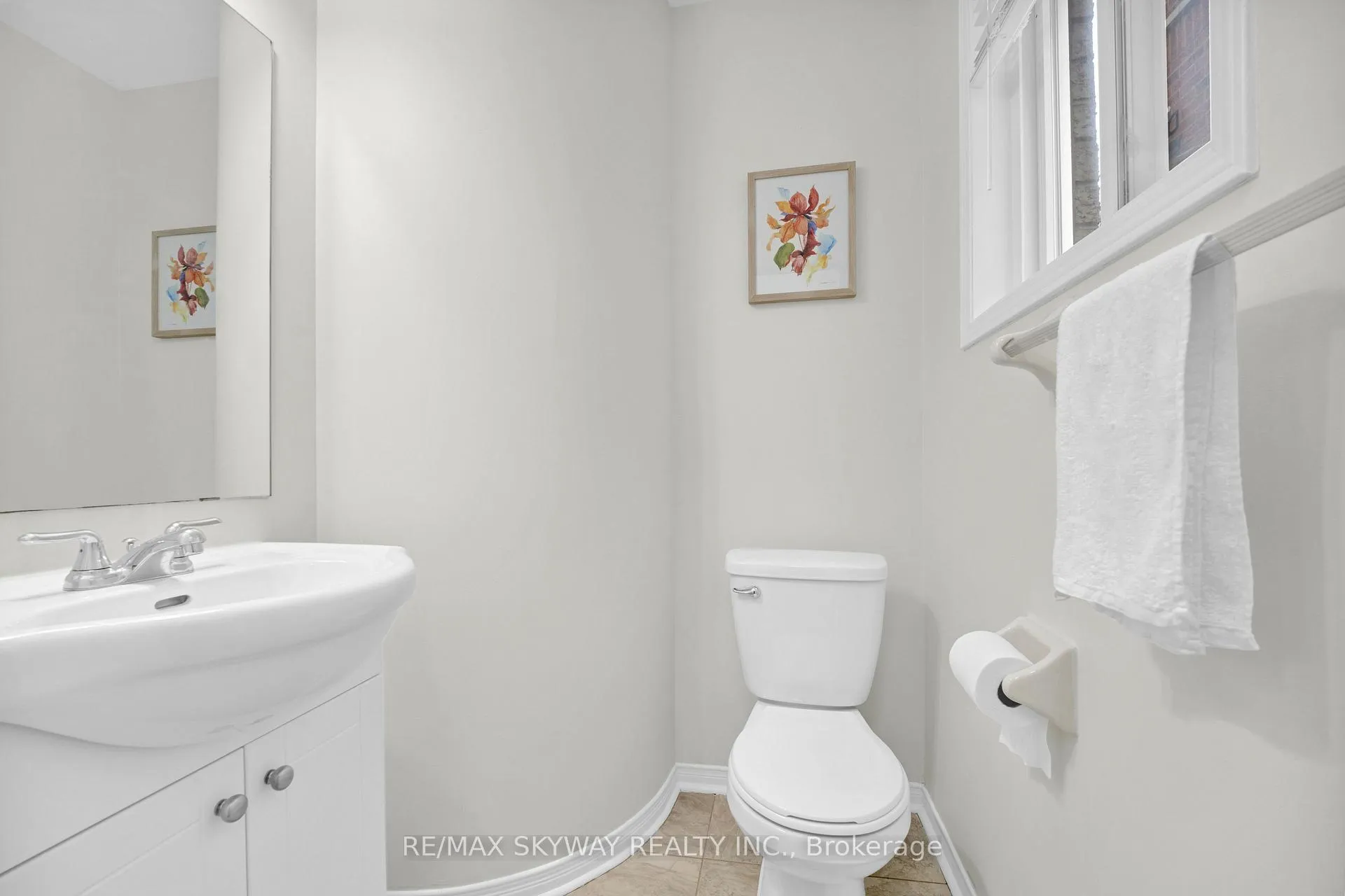 Photo 17 of 108 Bushmill Circle, Brampton, Fletcher's Meadow — HOMEH