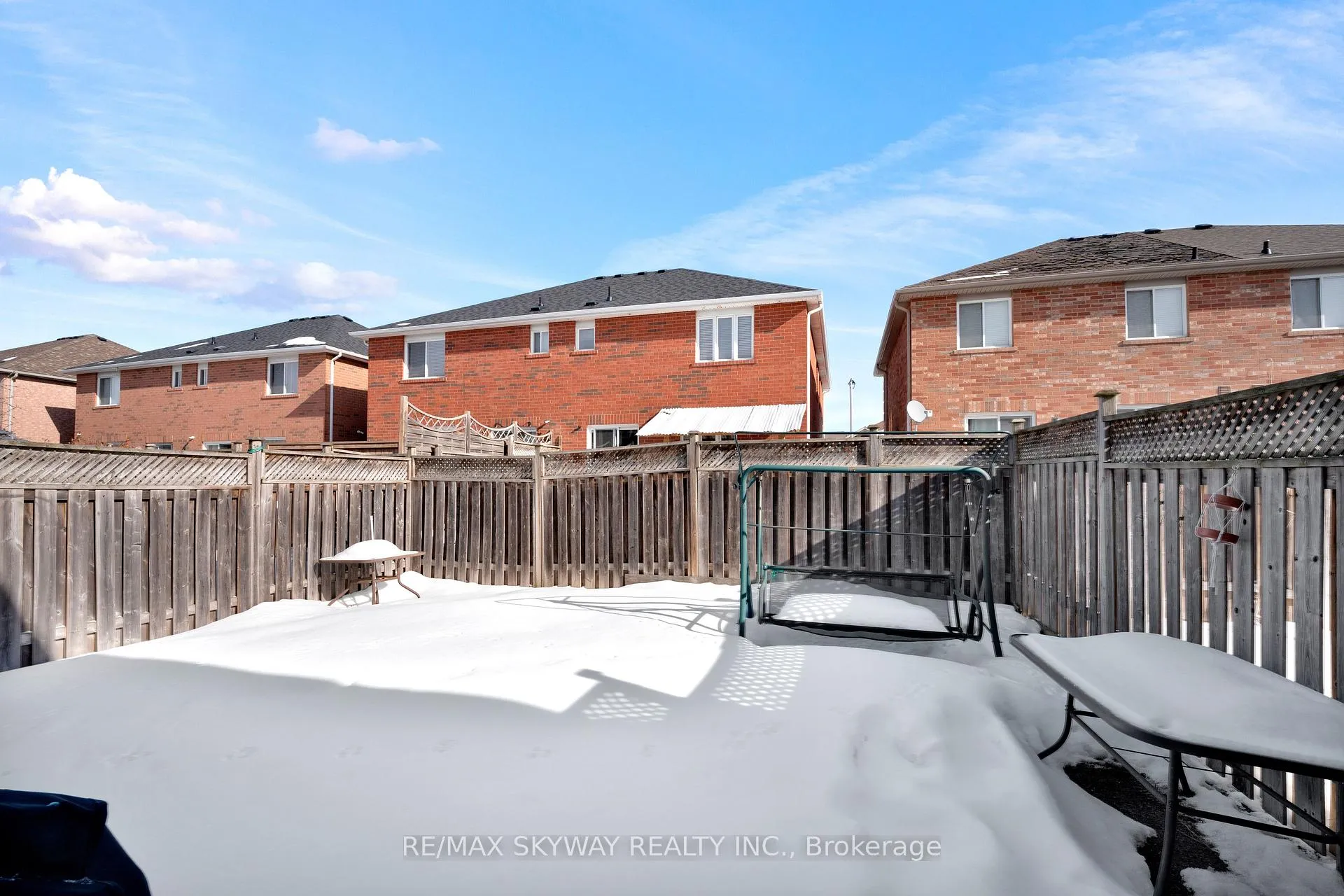 Photo 33 of 108 Bushmill Circle, Brampton, Fletcher's Meadow — HOMEH
