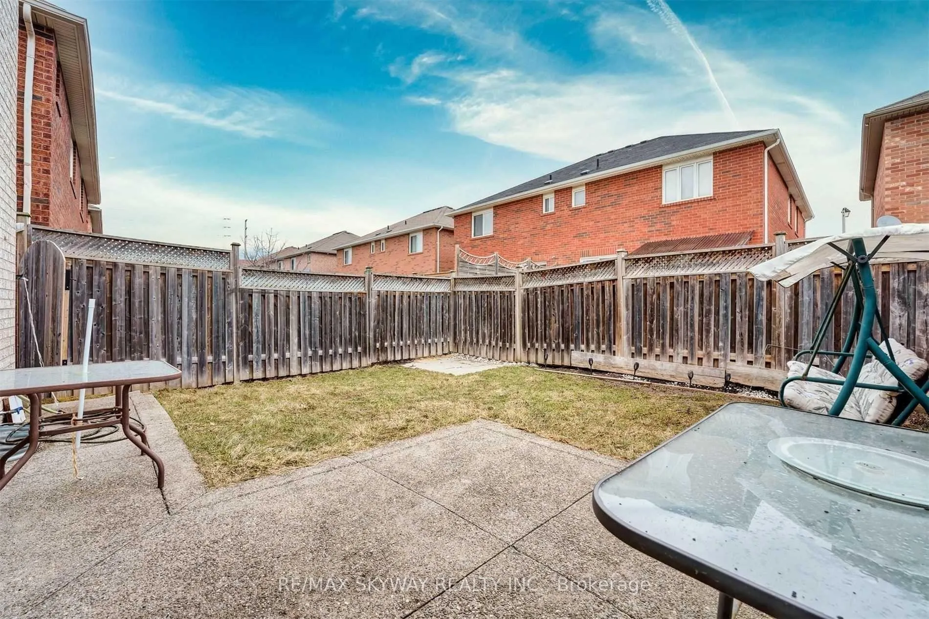 Photo 34 of 108 Bushmill Circle, Brampton, Fletcher's Meadow — HOMEH