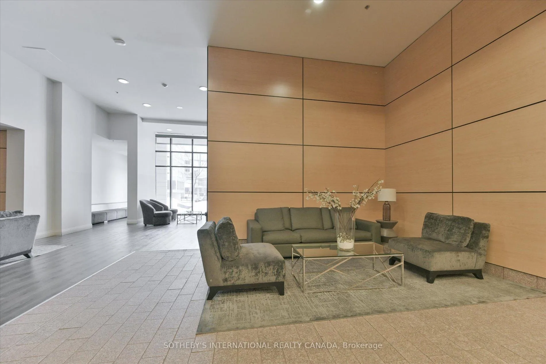 Photo 3 of Unit 3401, 2910 Highway 7, Vaughan, Concord — HOMEH