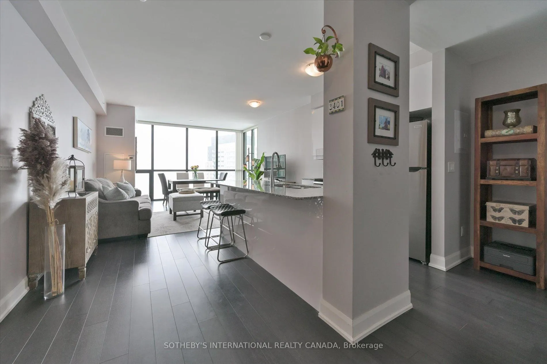 Photo 6 of Unit 3401, 2910 Highway 7, Vaughan, Concord — HOMEH