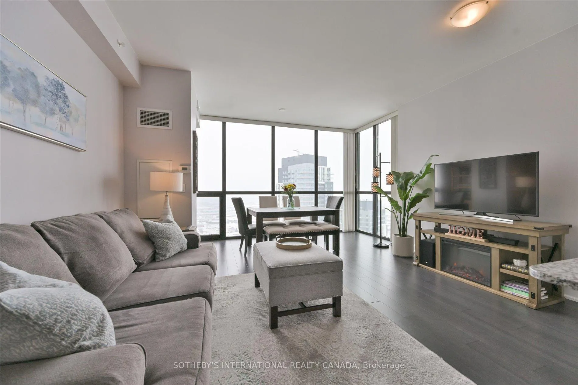 Photo 13 of Unit 3401, 2910 Highway 7, Vaughan, Concord — HOMEH