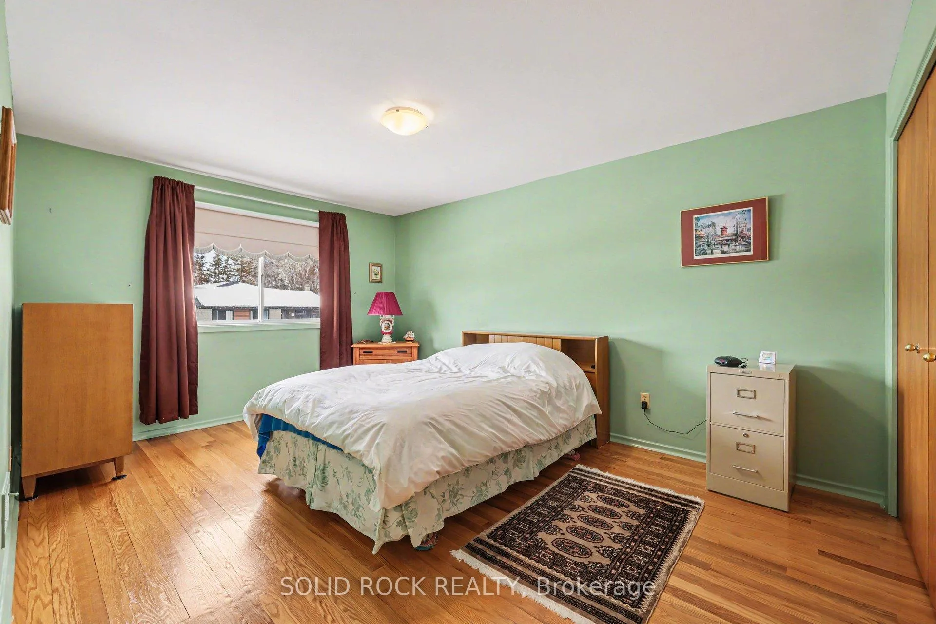 Photo 21 of 990 Harkness Avenue, Ottawa, Riverside Park — HOMEH