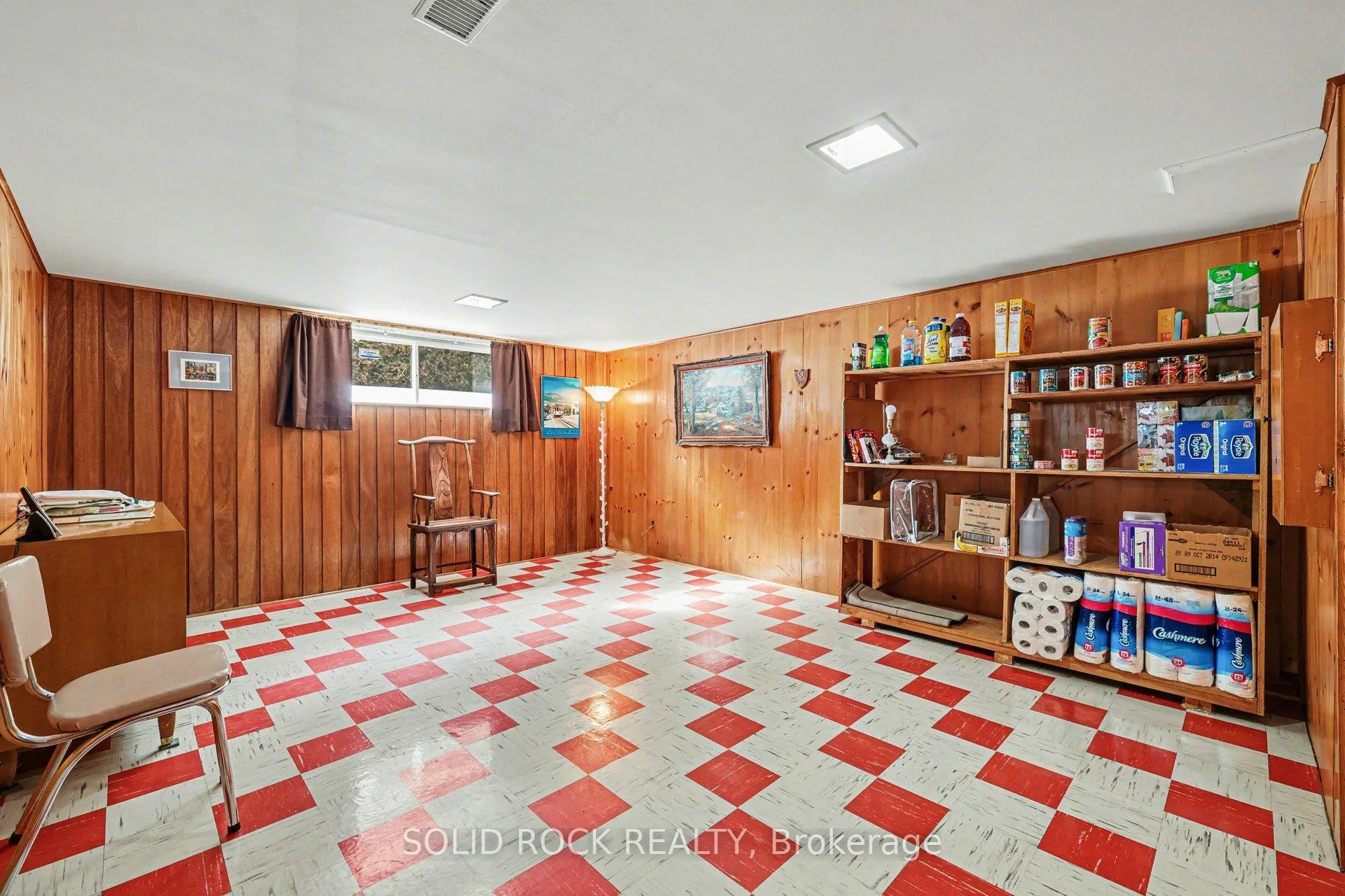 Photo 26 of 990 Harkness Avenue, Ottawa, Riverside Park — HOMEH