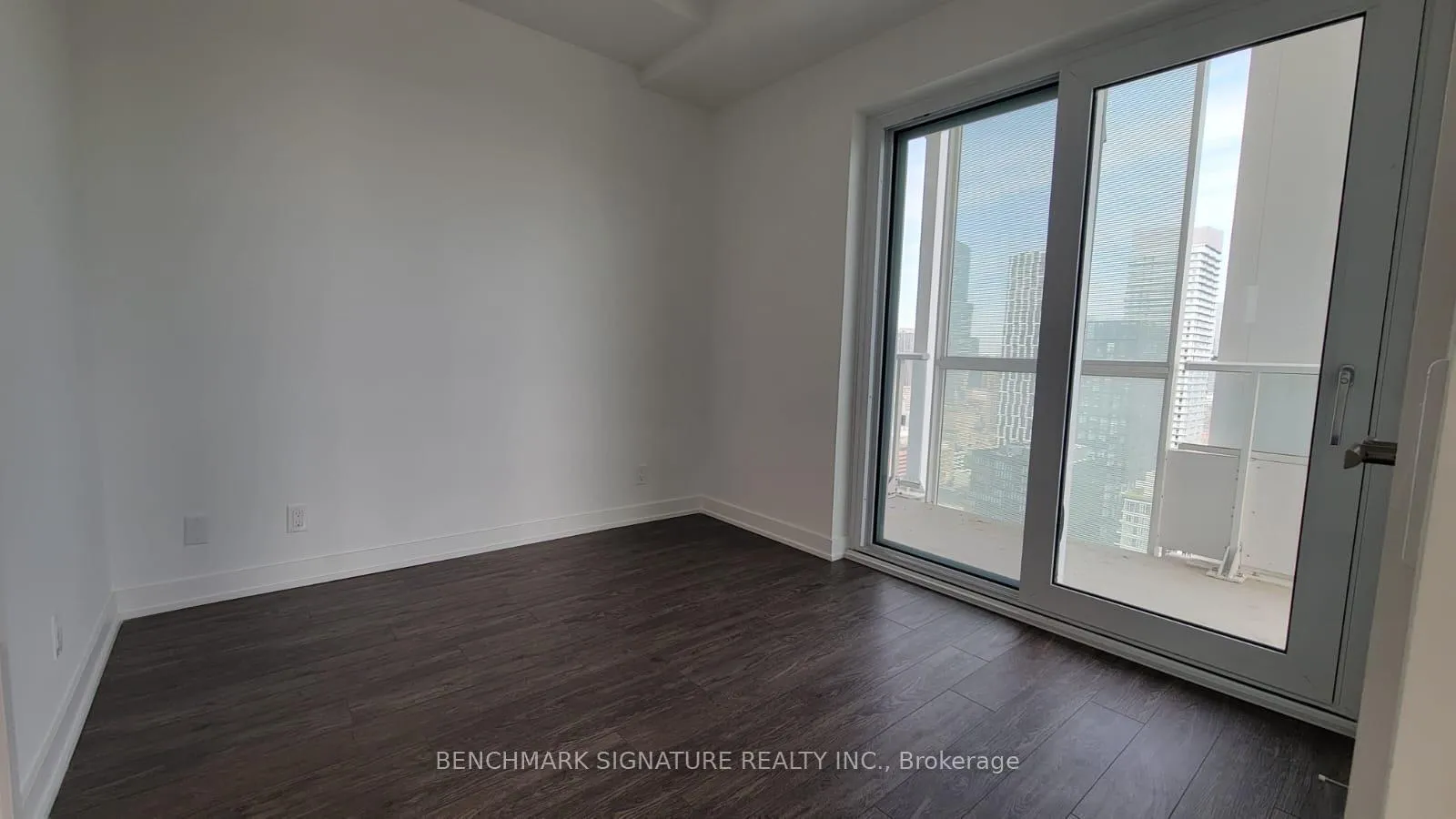 Photo 5 of Unit 5002, 88 Queen Street E, Toronto, Church-Yonge Corridor — HOMEH