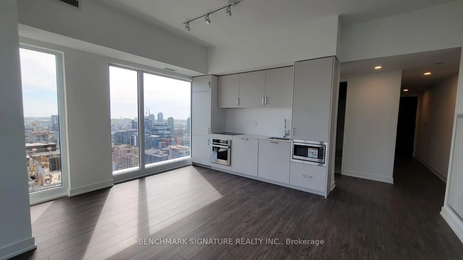 Photo 12 of Unit 5002, 88 Queen Street E, Toronto, Church-Yonge Corridor — HOMEH