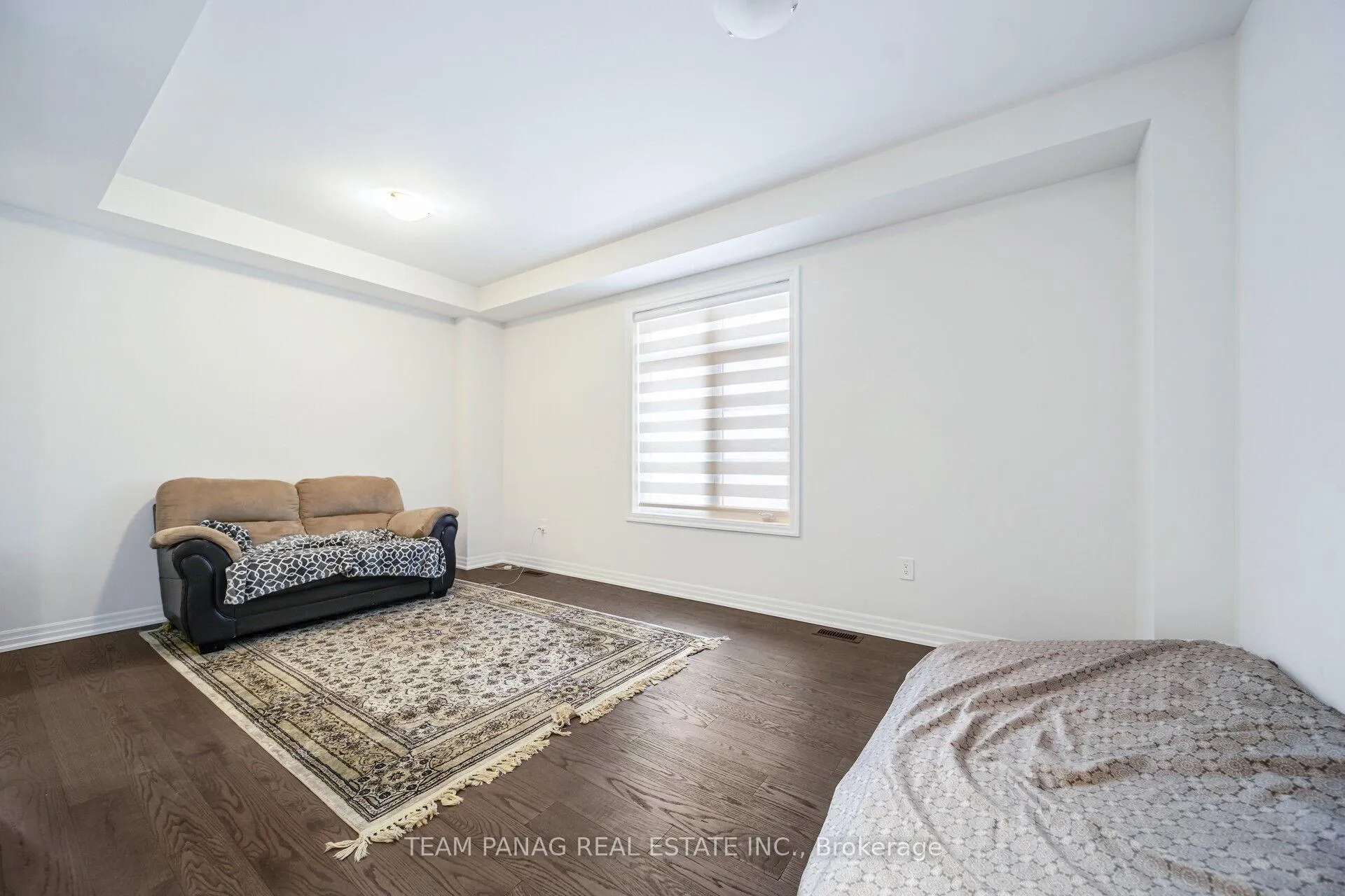 Photo 5 of 20 Altamira Road, Brampton, Vales of Castlemore — HOMEH