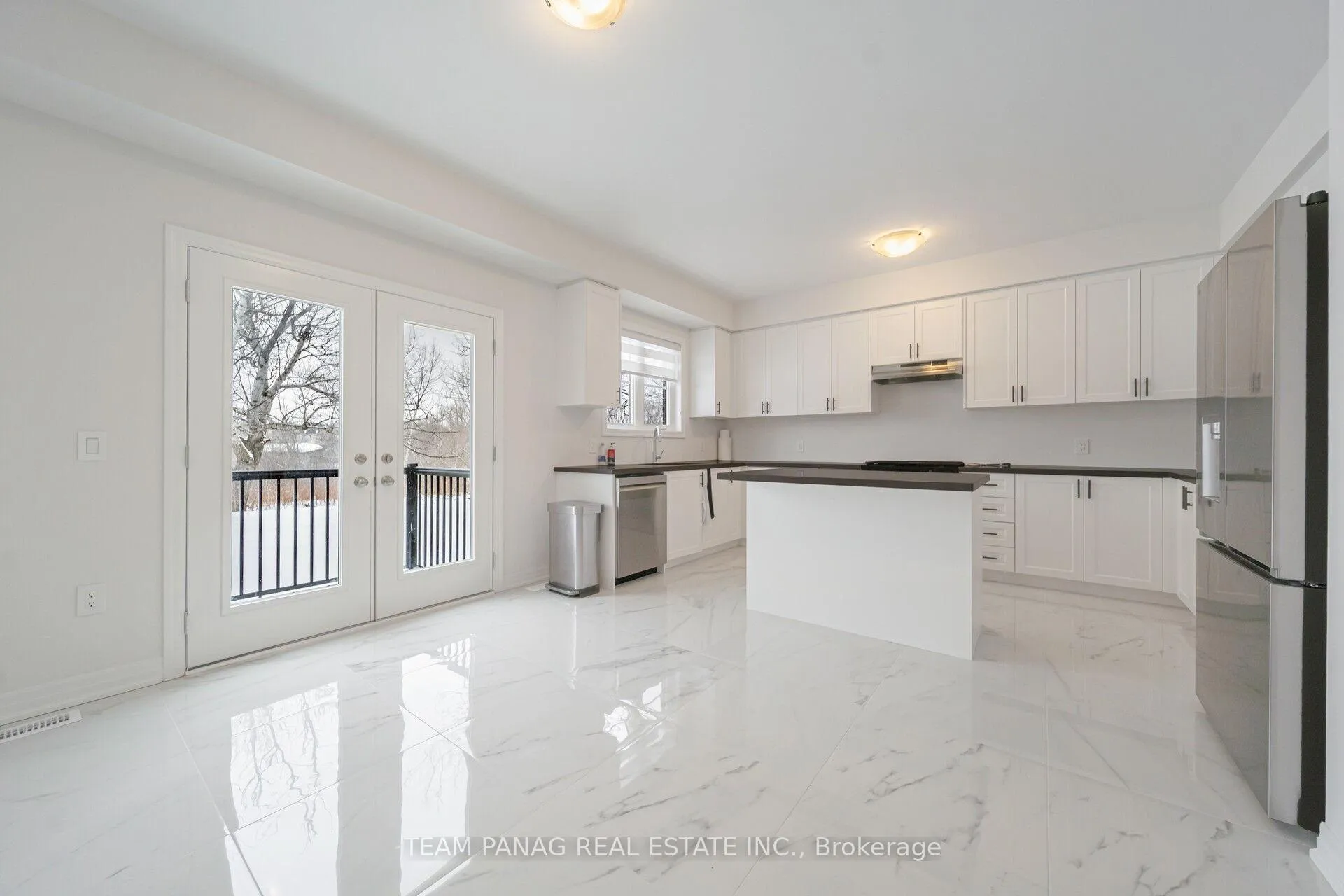 Photo 9 of 20 Altamira Road, Brampton, Vales of Castlemore — HOMEH