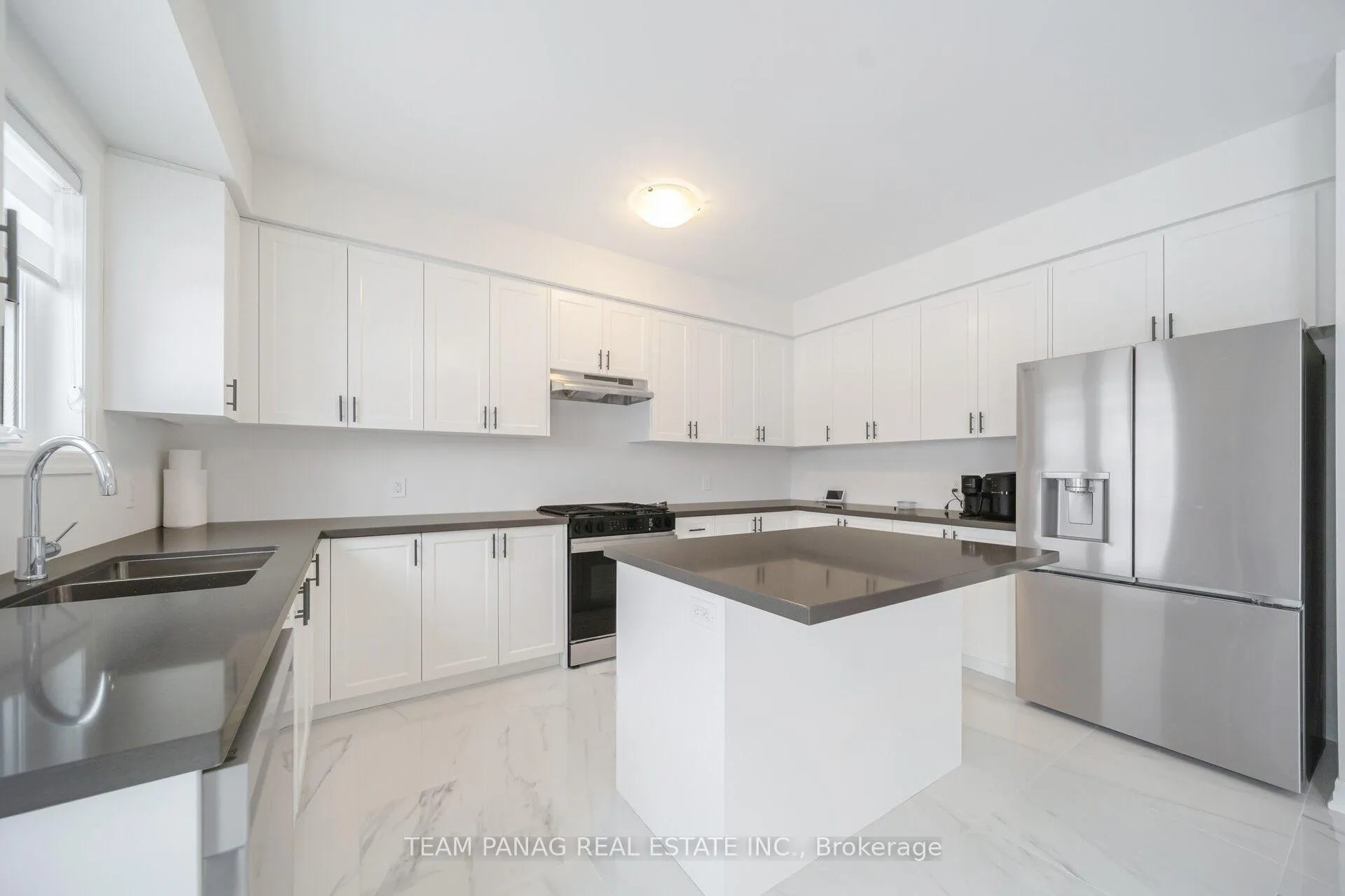 Photo 10 of 20 Altamira Road, Brampton, Vales of Castlemore — HOMEH