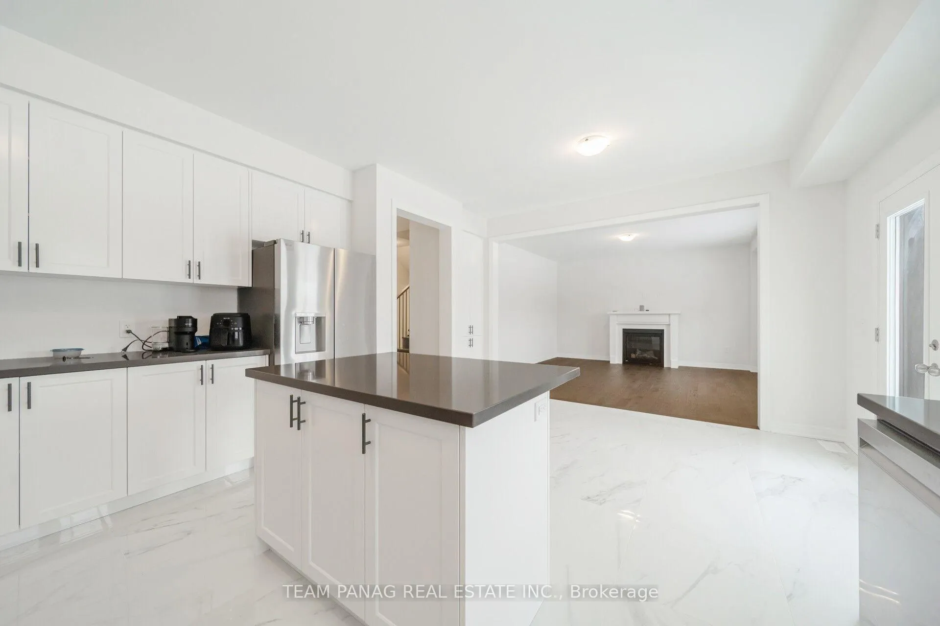 Photo 11 of 20 Altamira Road, Brampton, Vales of Castlemore — HOMEH