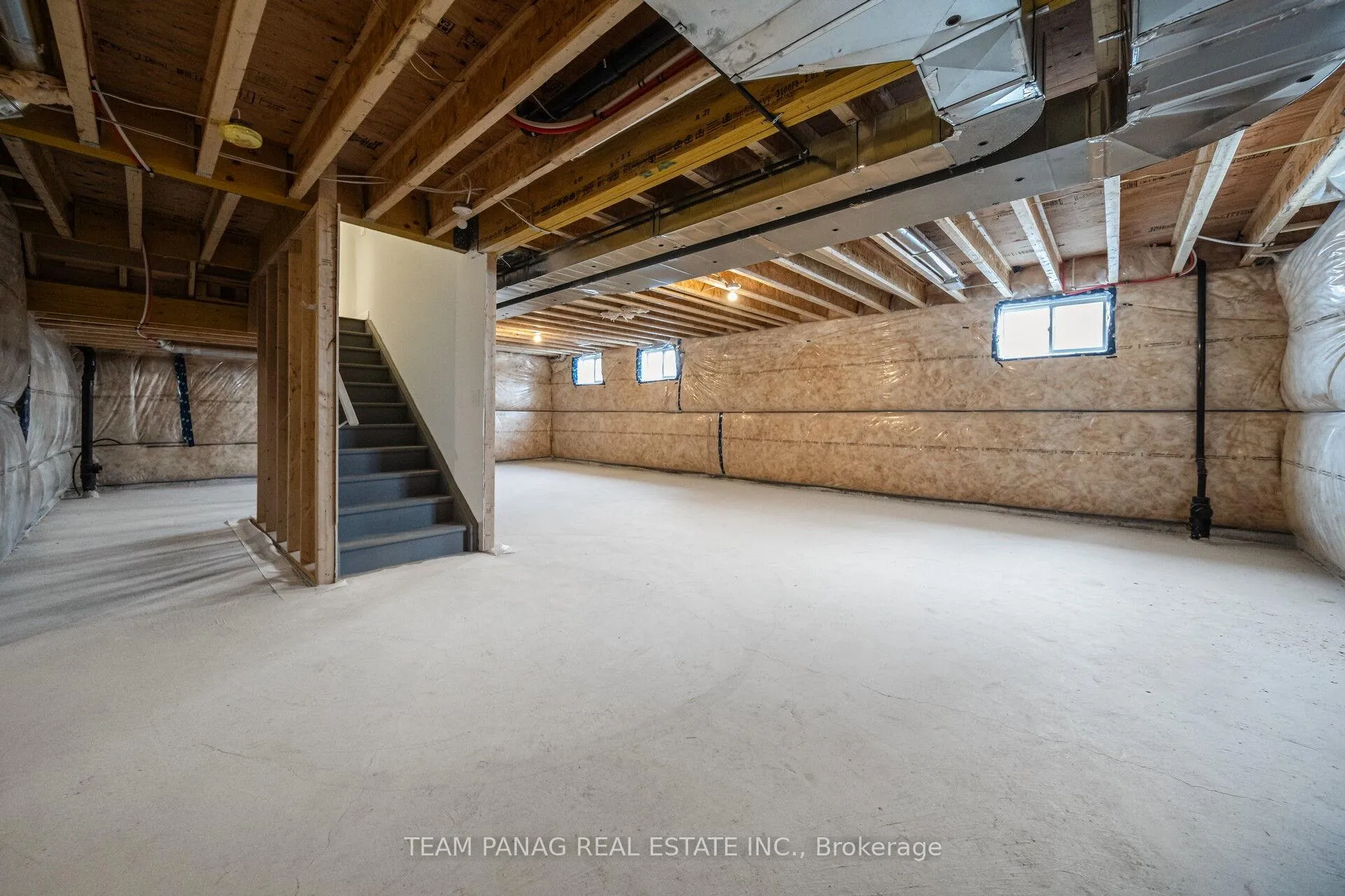 Photo 34 of 20 Altamira Road, Brampton, Vales of Castlemore — HOMEH