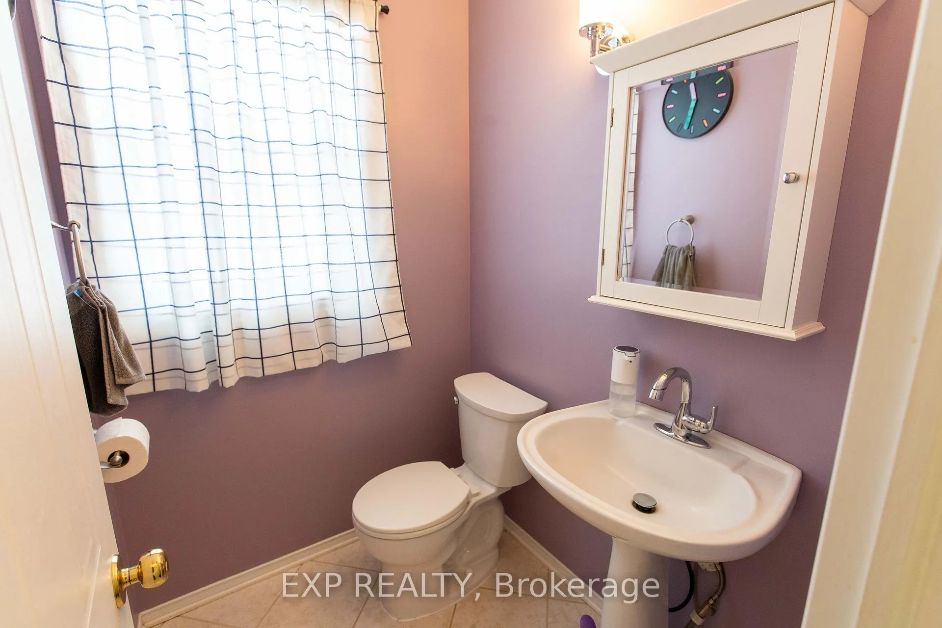Photo 3 of 54 Sheppard's Glen Avenue, Ottawa, Kanata - Emerald Meadows/Trailwest — HOMEH
