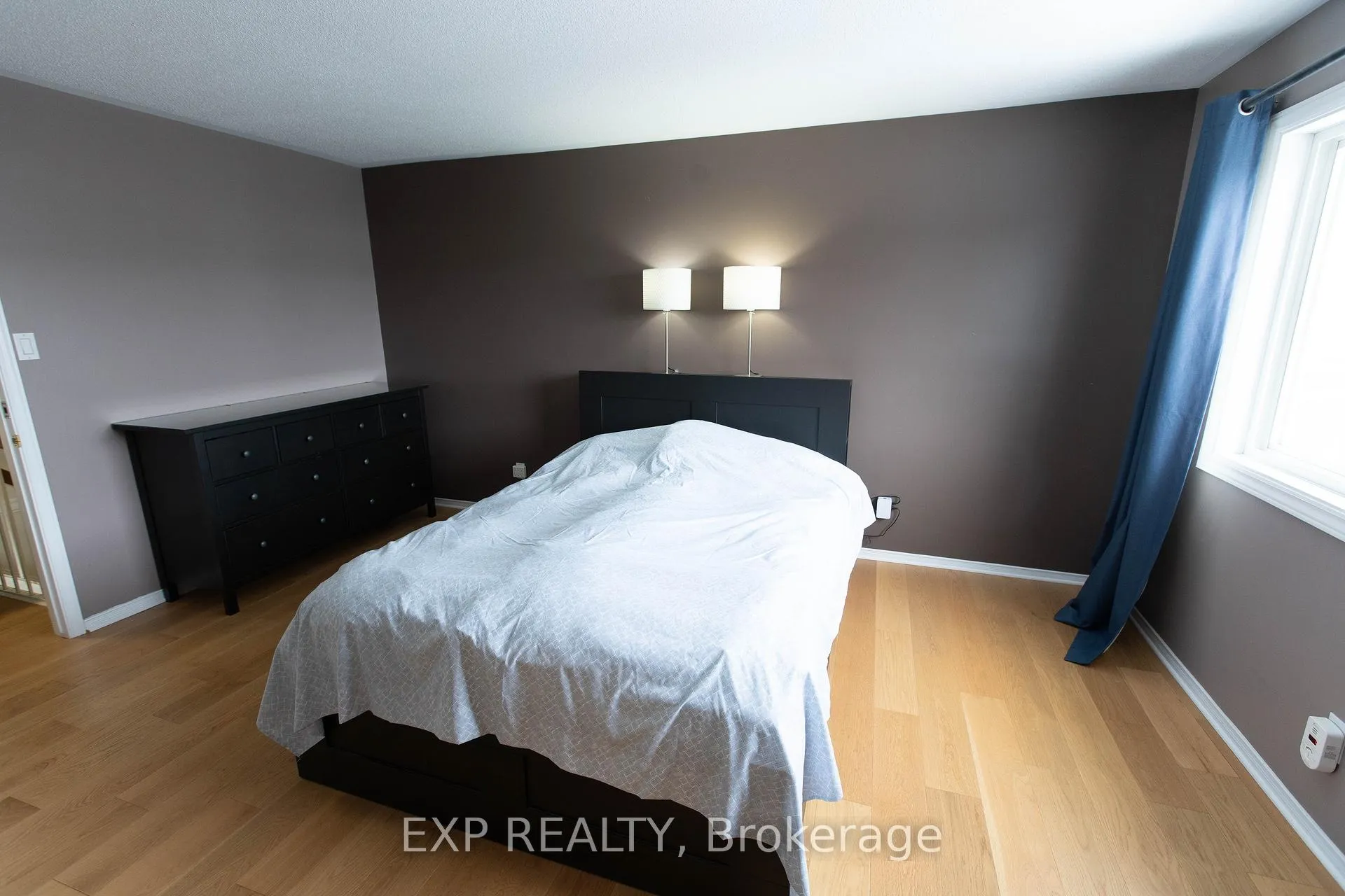 Photo 12 of 54 Sheppard's Glen Avenue, Ottawa, Kanata - Emerald Meadows/Trailwest — HOMEH