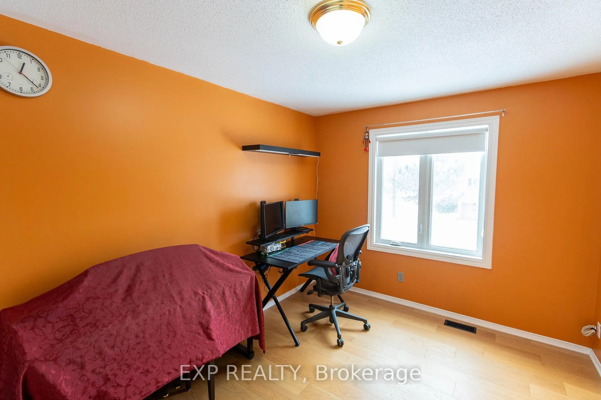 Photo 19 of 54 Sheppard's Glen Avenue, Ottawa, Kanata - Emerald Meadows/Trailwest — HOMEH