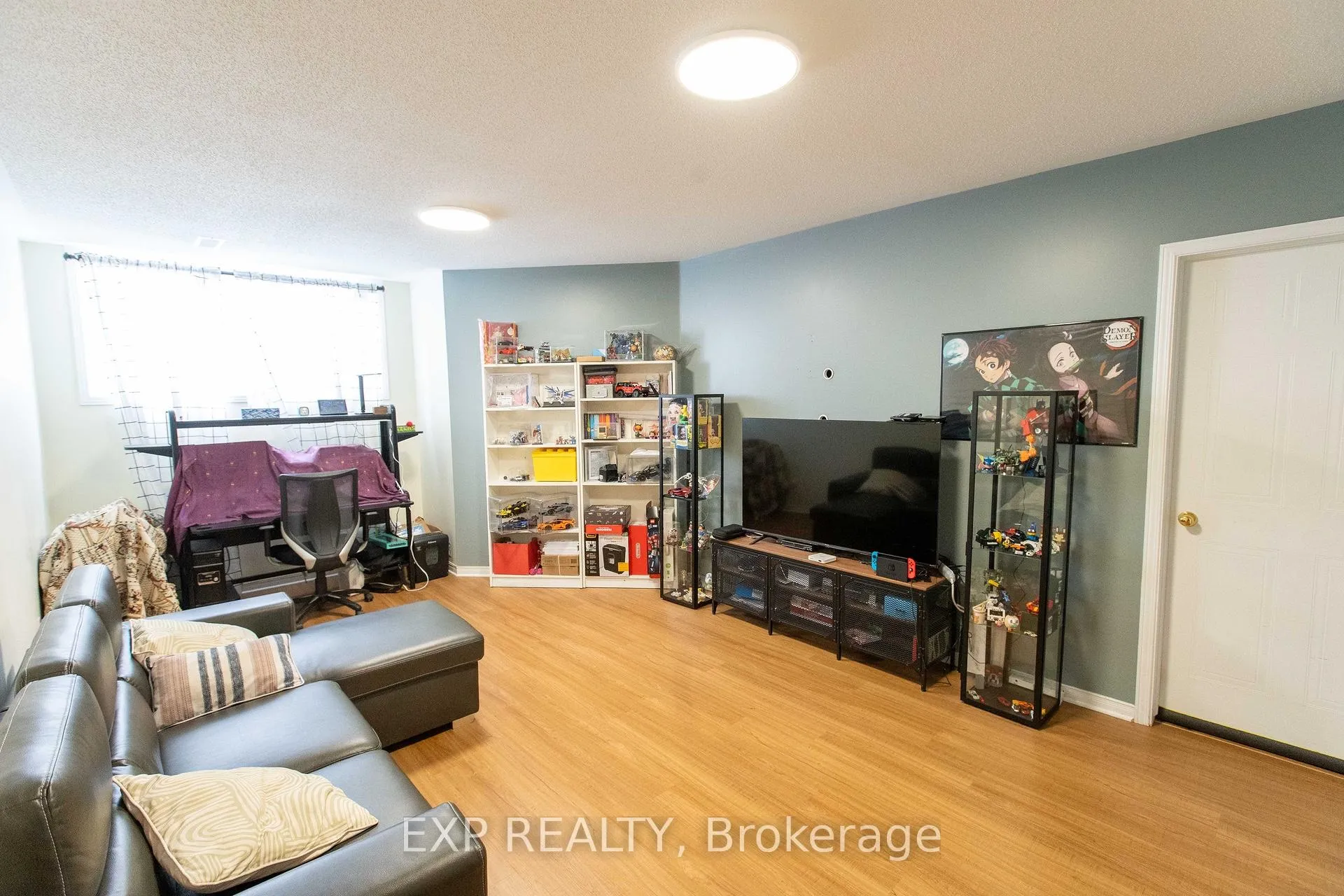 Photo 21 of 54 Sheppard's Glen Avenue, Ottawa, Kanata - Emerald Meadows/Trailwest — HOMEH