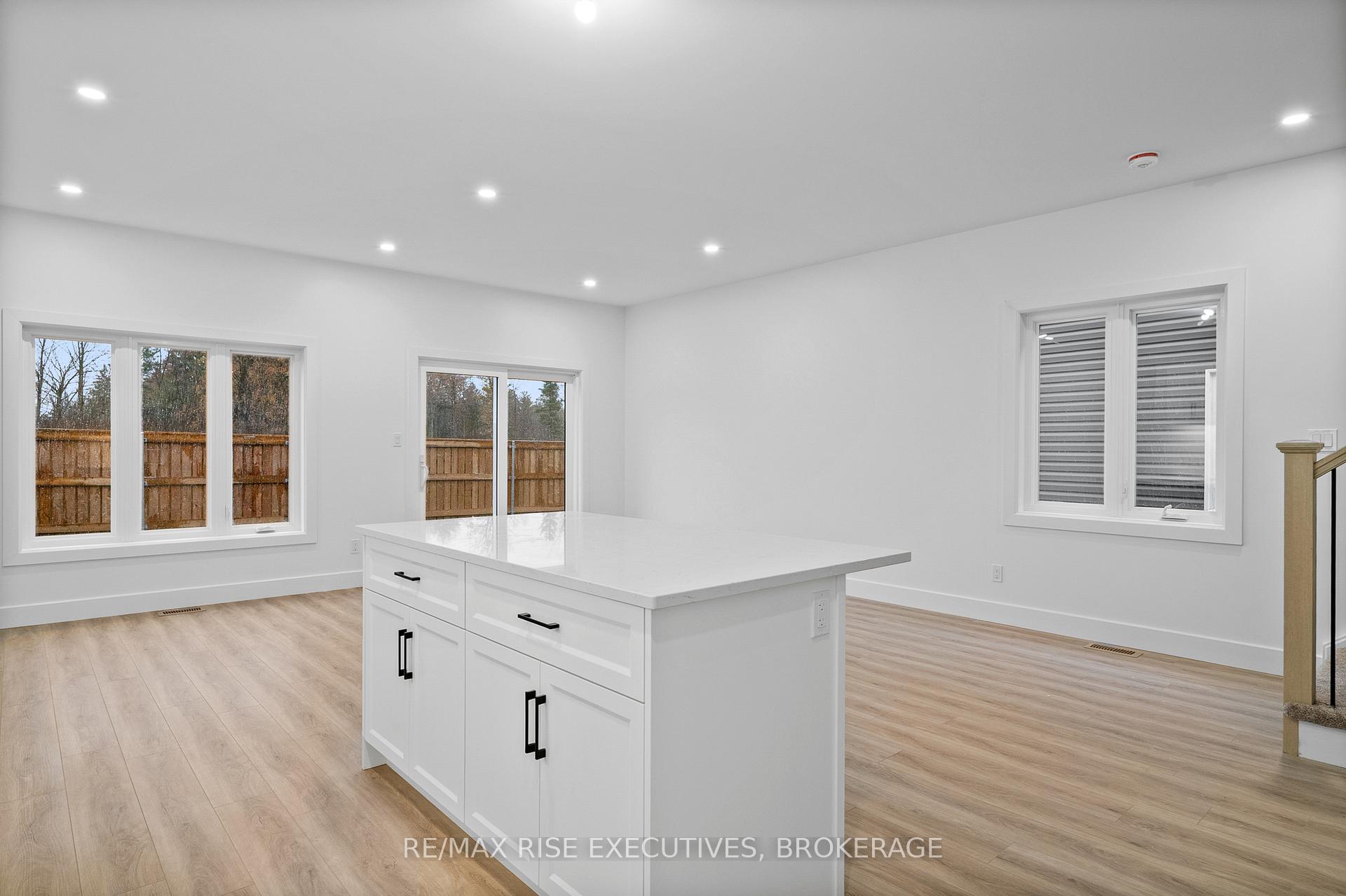 Photo 12 of 2703 Delmar Street, Kingston, City Northwest — HOMEH