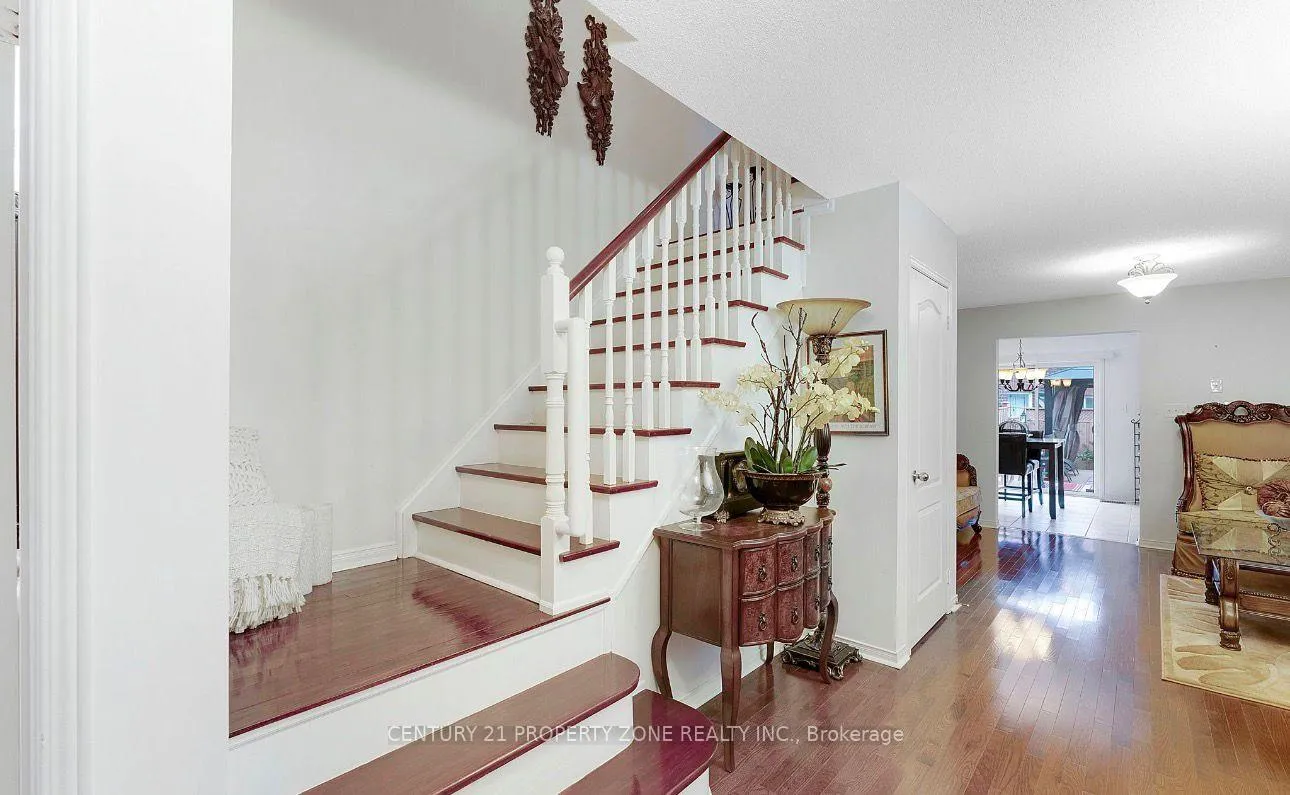 Photo 10 of 83 Spicebush Terrace, Brampton, Credit Valley — HOMEH