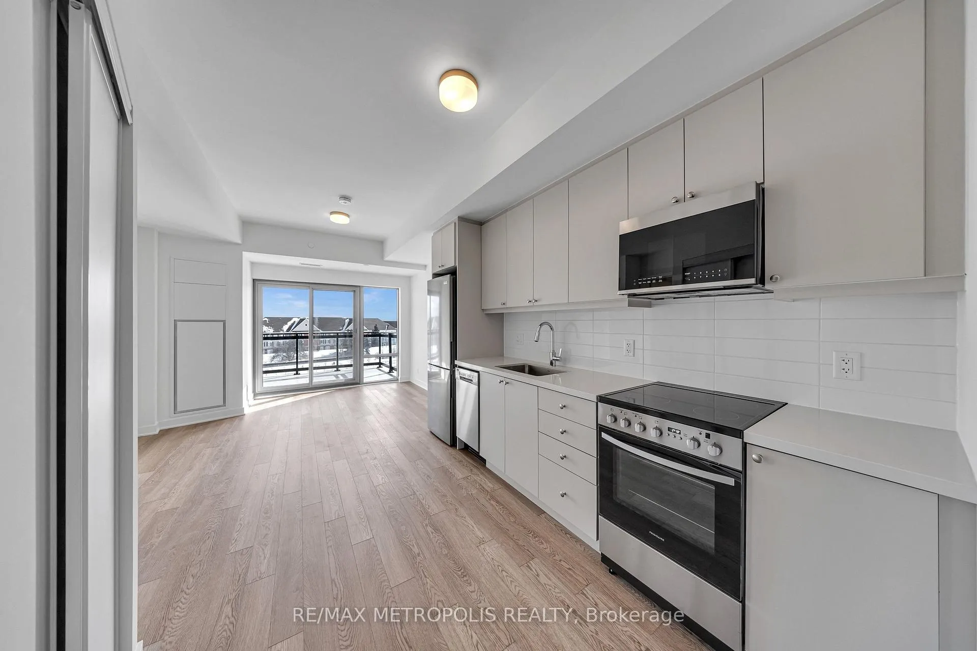 Photo 9 of Unit 429, 51 Clarington Boulevard, Clarington, Bowmanville — HOMEH